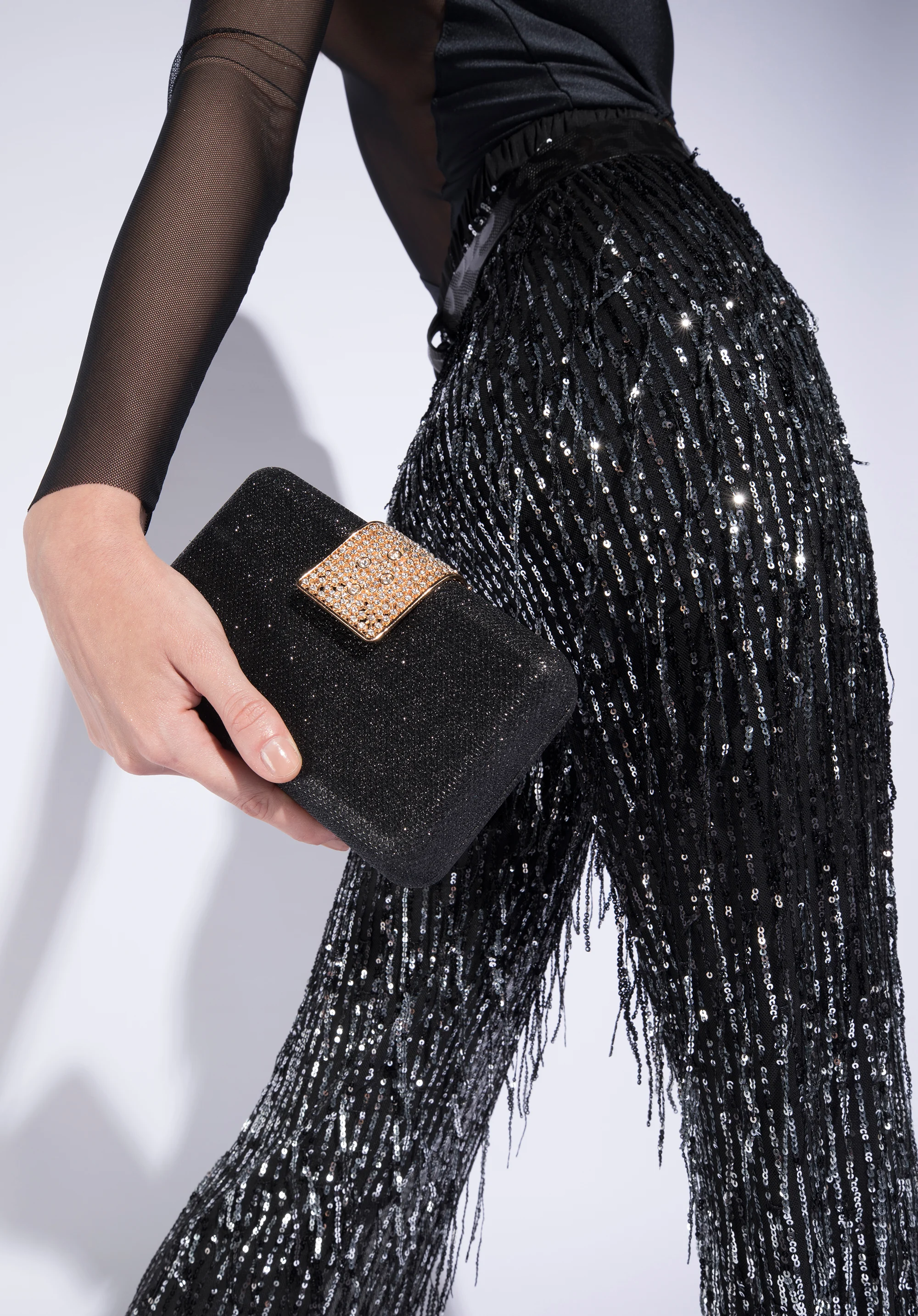 Torebka wieczorowa pudełkowa z błyszczącym zapięciem