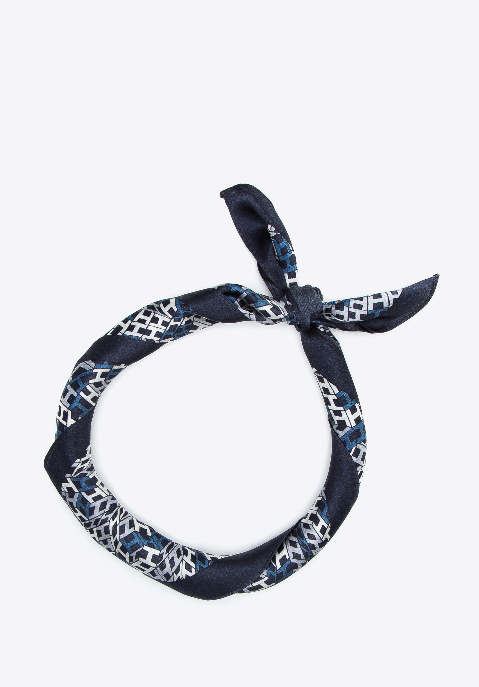 Damska apaszka jedwabna we wzory