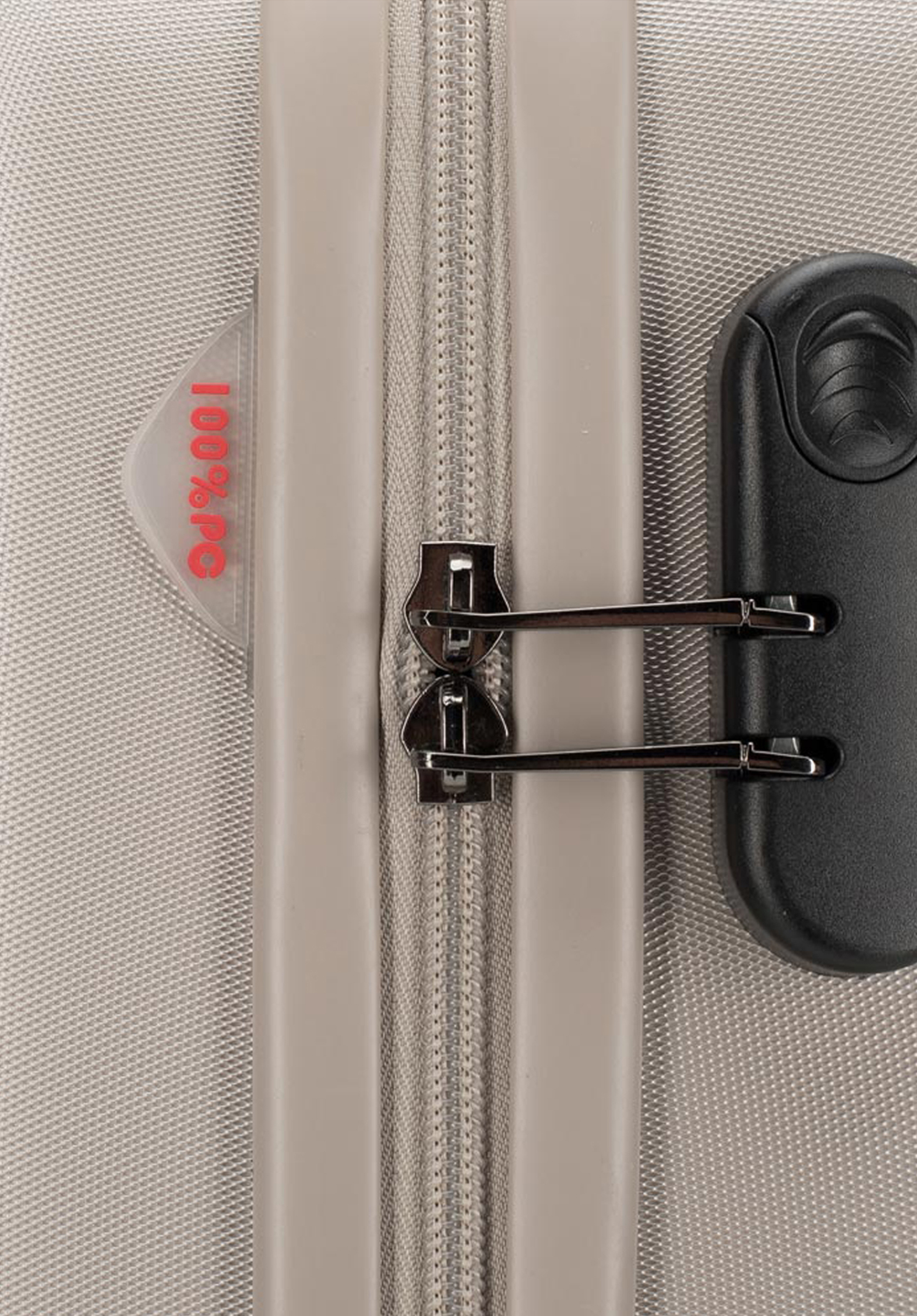 Walizka kabinowa z polikarbonu fakturowana