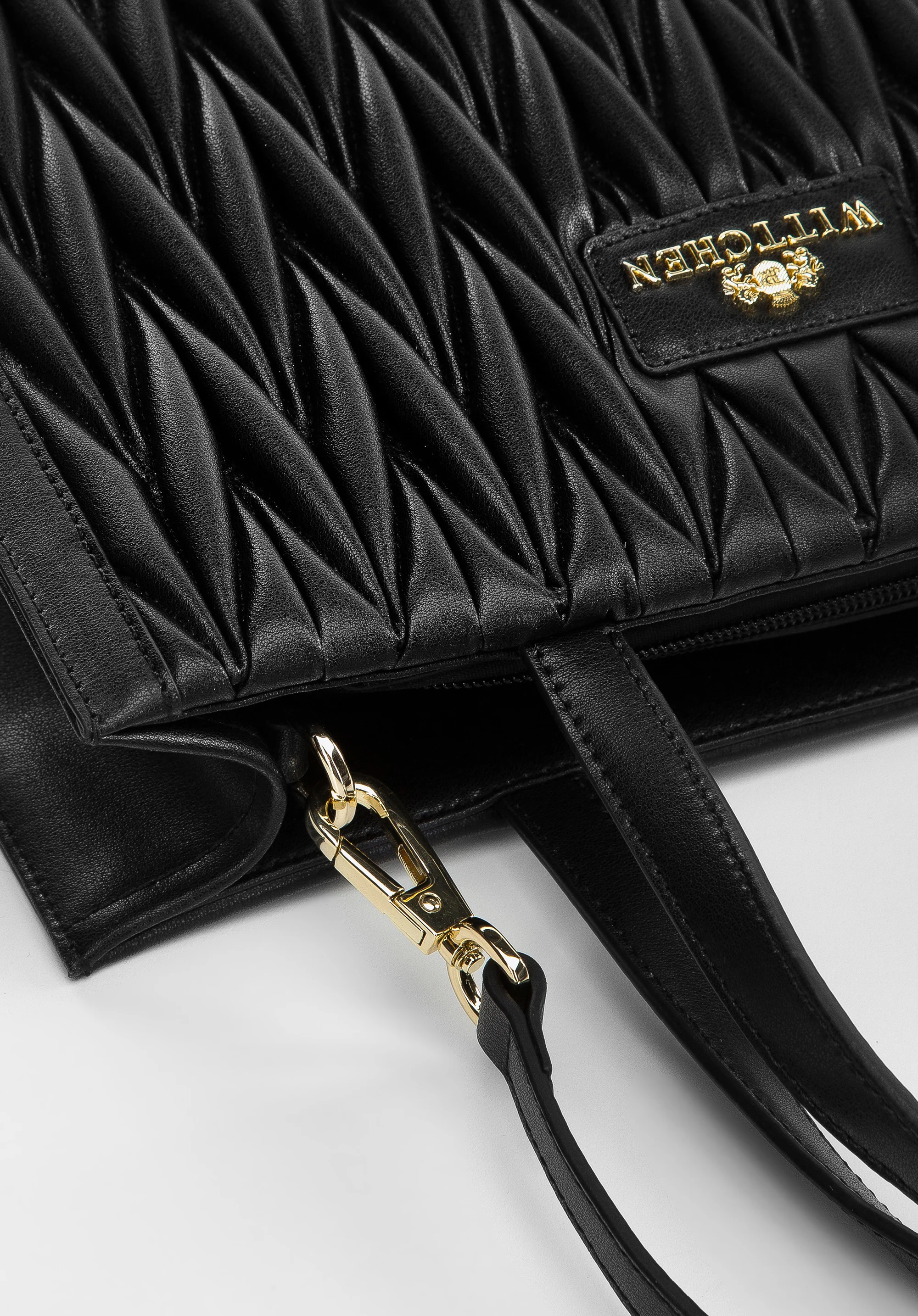 Torebka kuferek skórzana z marszczeniem