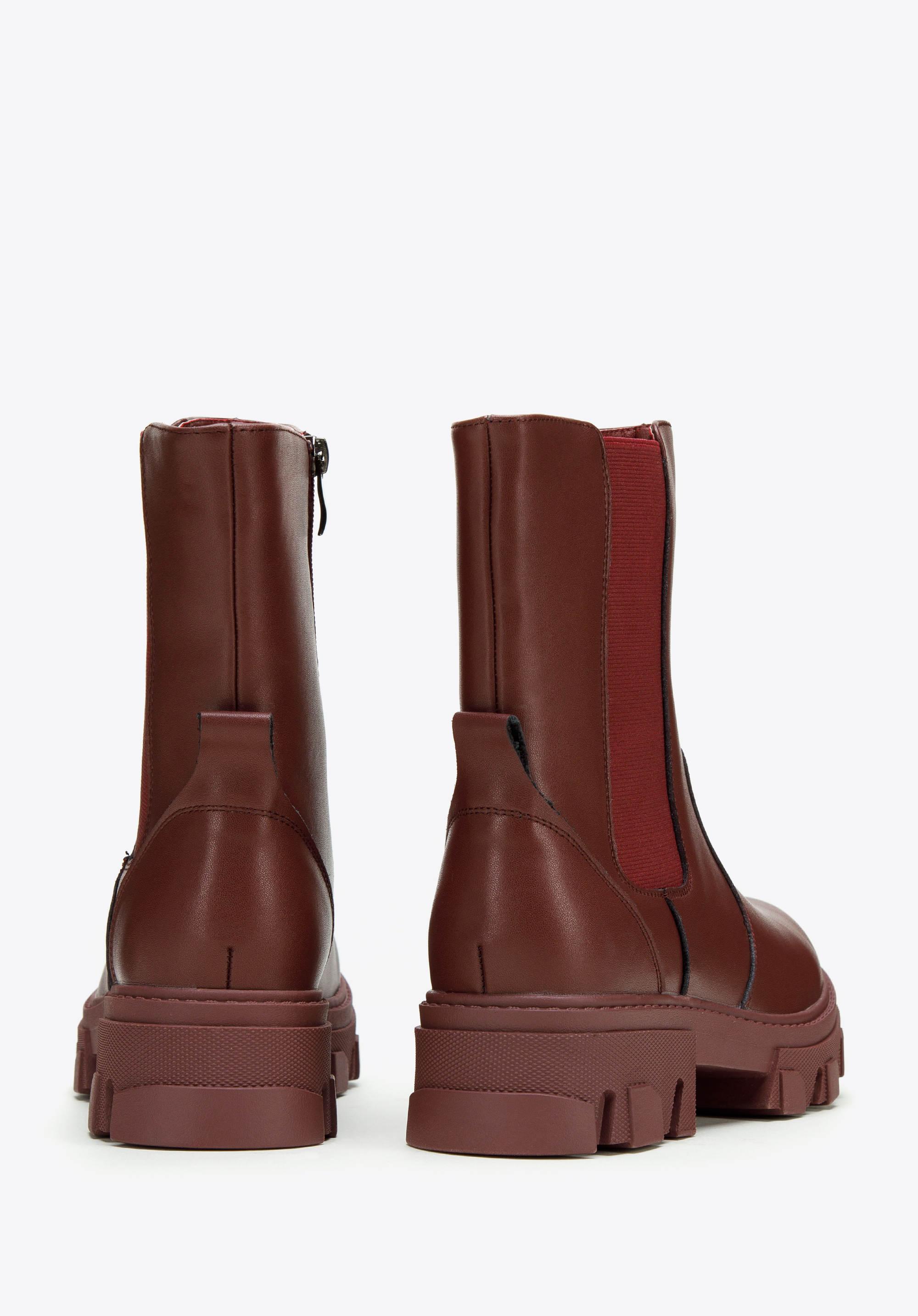 Damskie sztyblety skórzane na platformie