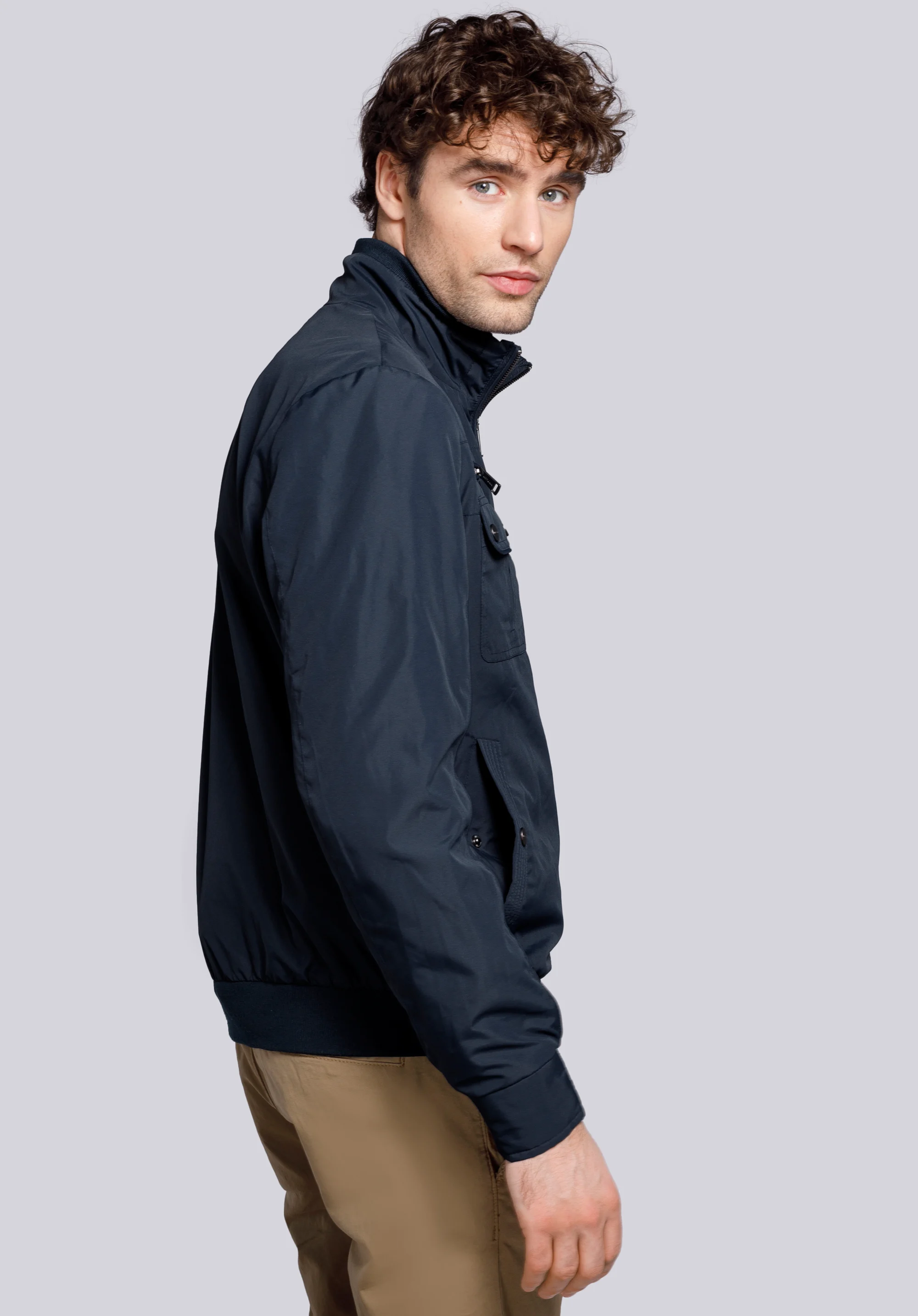 Męska kurtka harringtonka ze ściągaczami