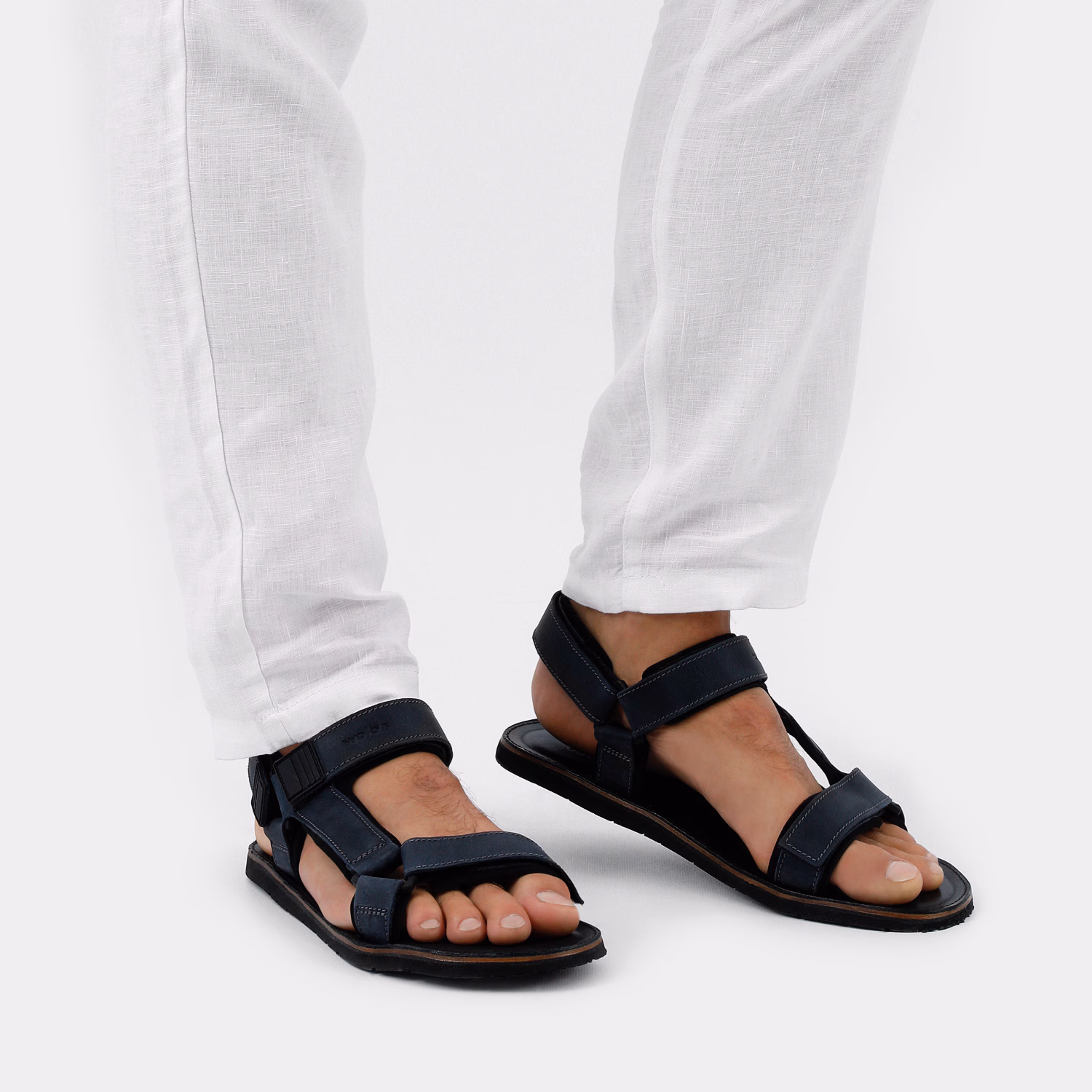 Granatowe sandały męskie z regulowanymi paskami