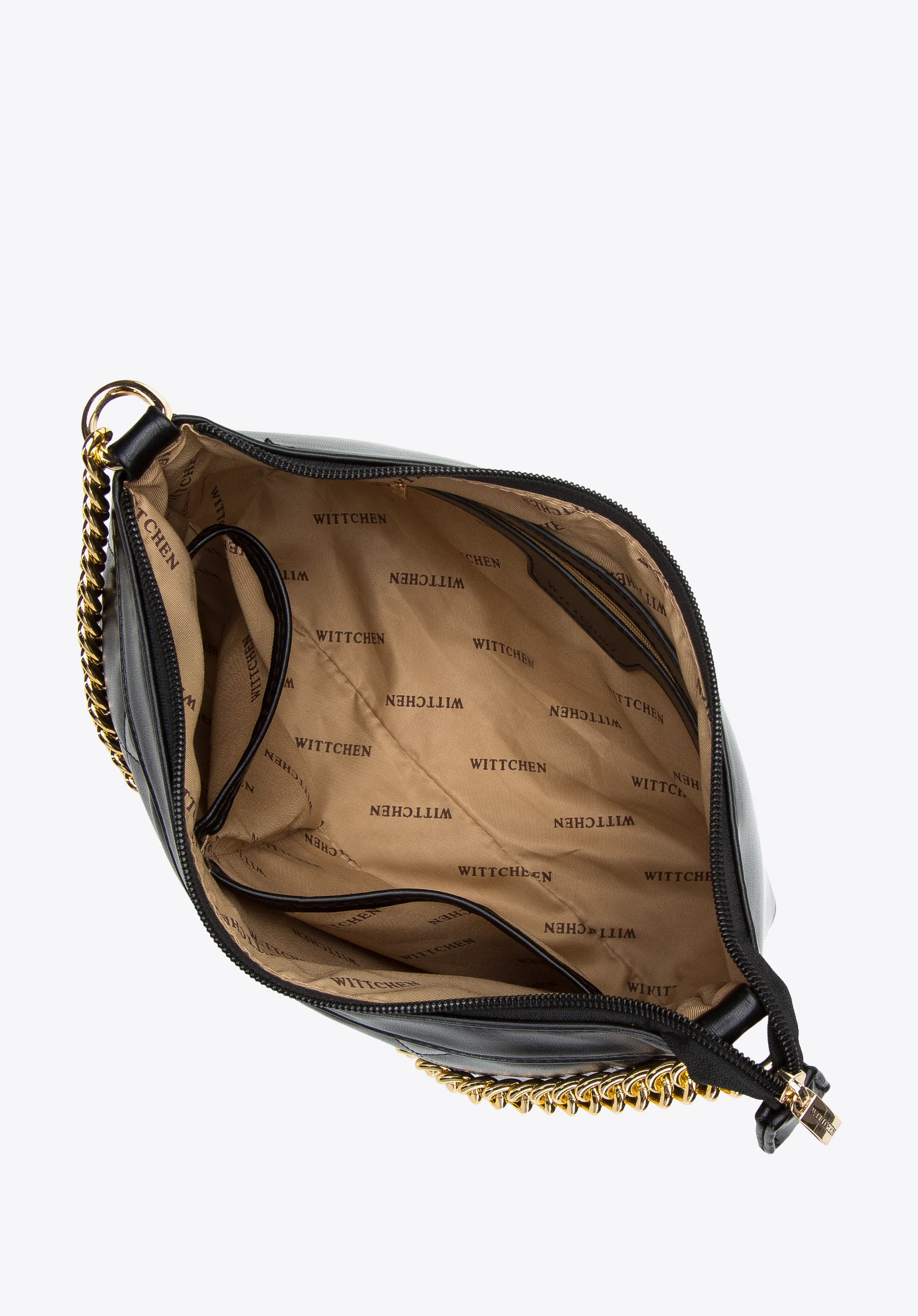 Damska torebka z pikowanym frontem na łańcuszku