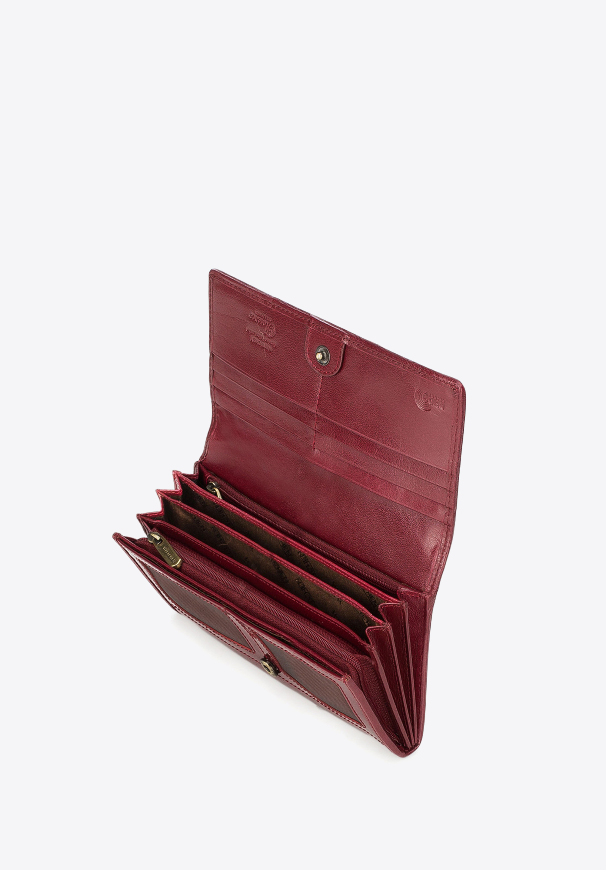 Damski portfel ze skóry lakierowanej podłużny