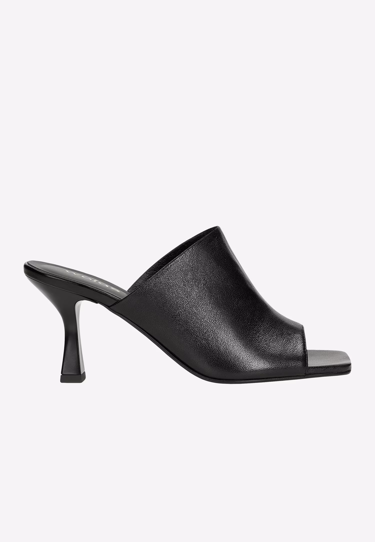 Czarne klapki na obcasie ze skóry licowej