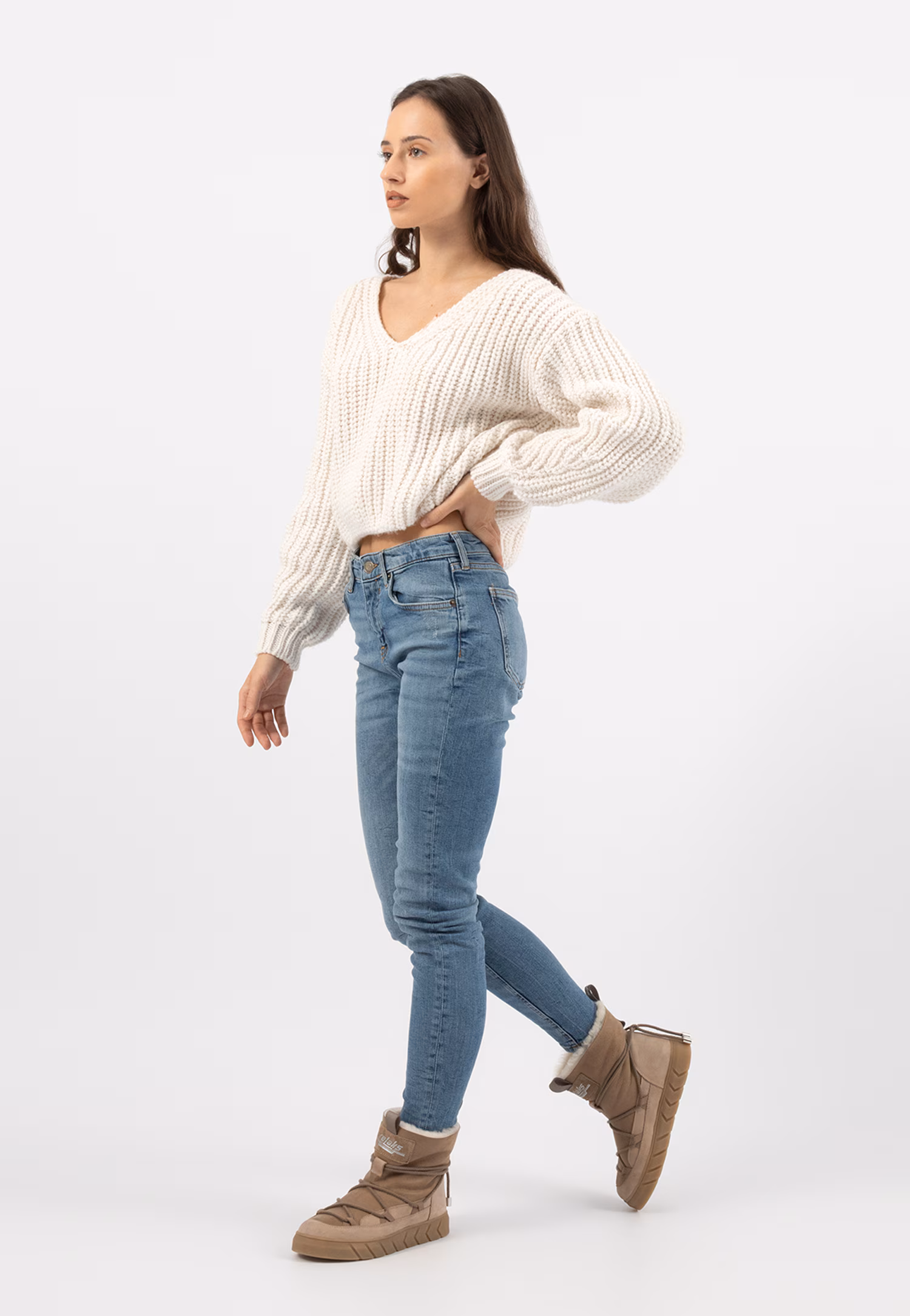 Czarne śniegowce damskie RELAKS z podszewką ze skóry owczej