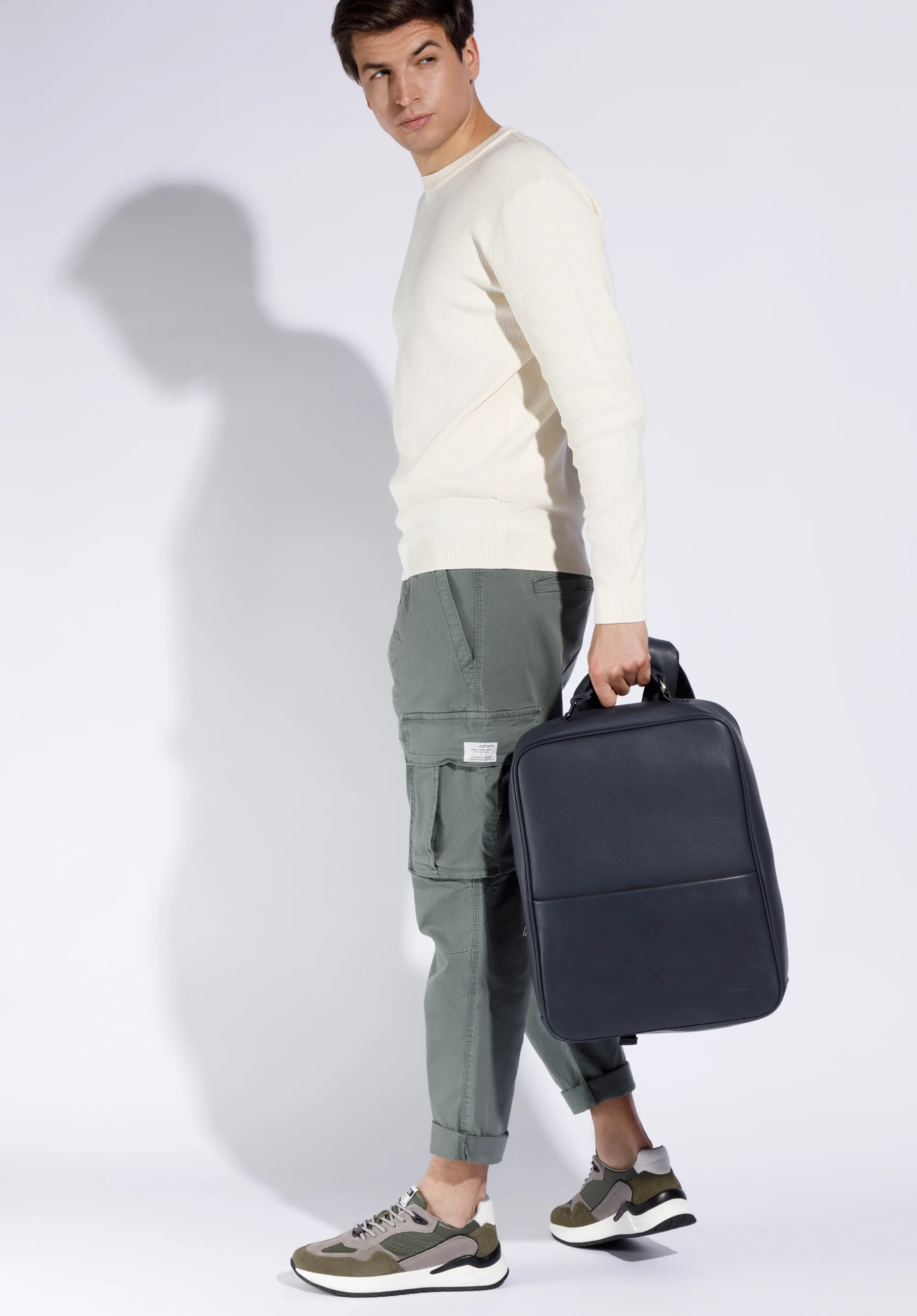 Plecak na laptopa 15,6” z gładką kieszenią