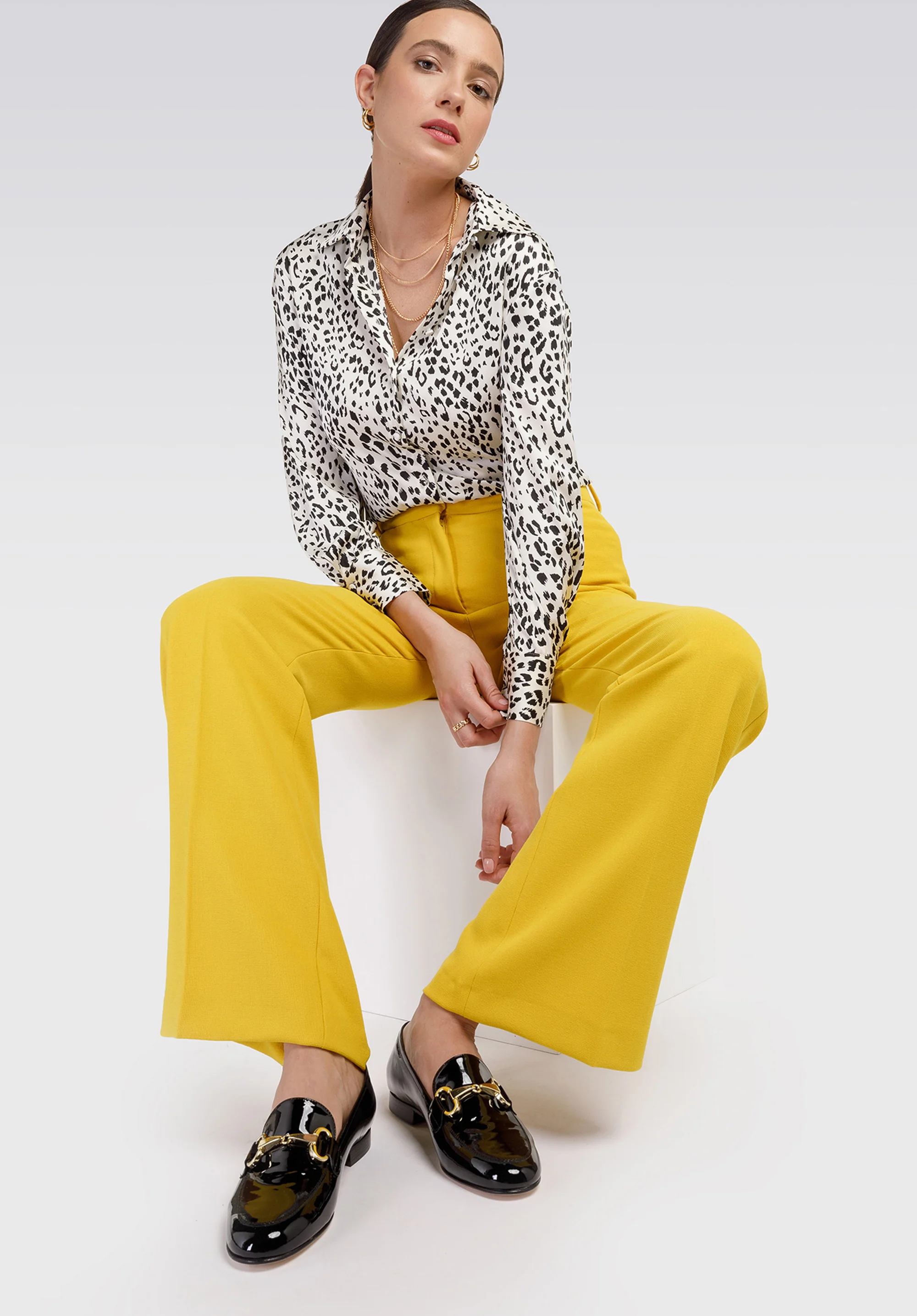 Damskie mokasyny z lakierowanej skóry z wędzidłem