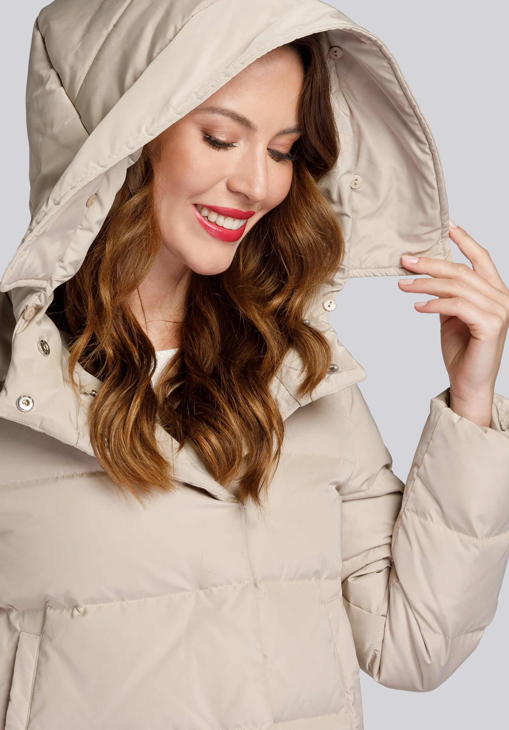 Damska kurtka puchowa z kapturem