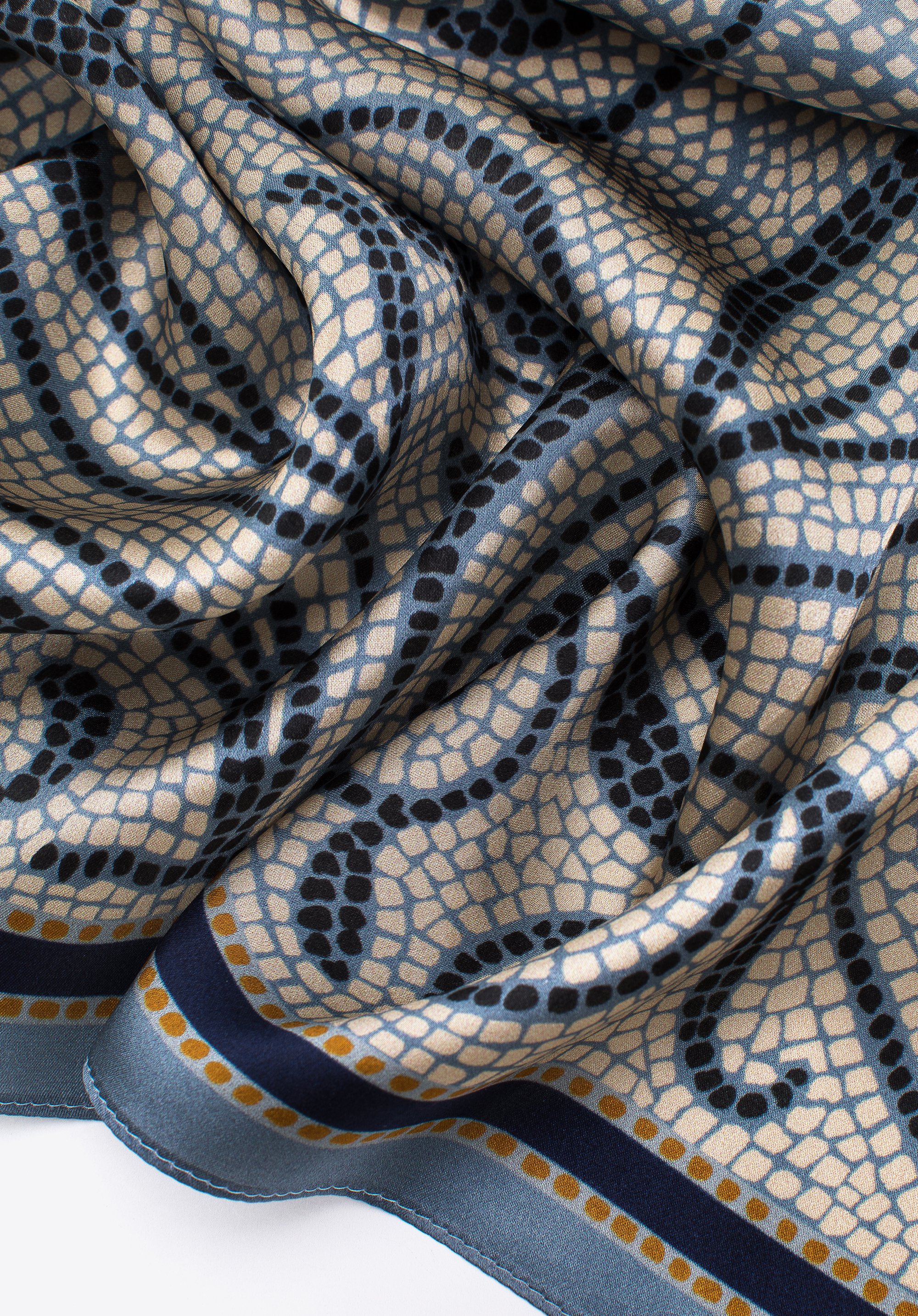 Damski szal z jedwabiu we wzory