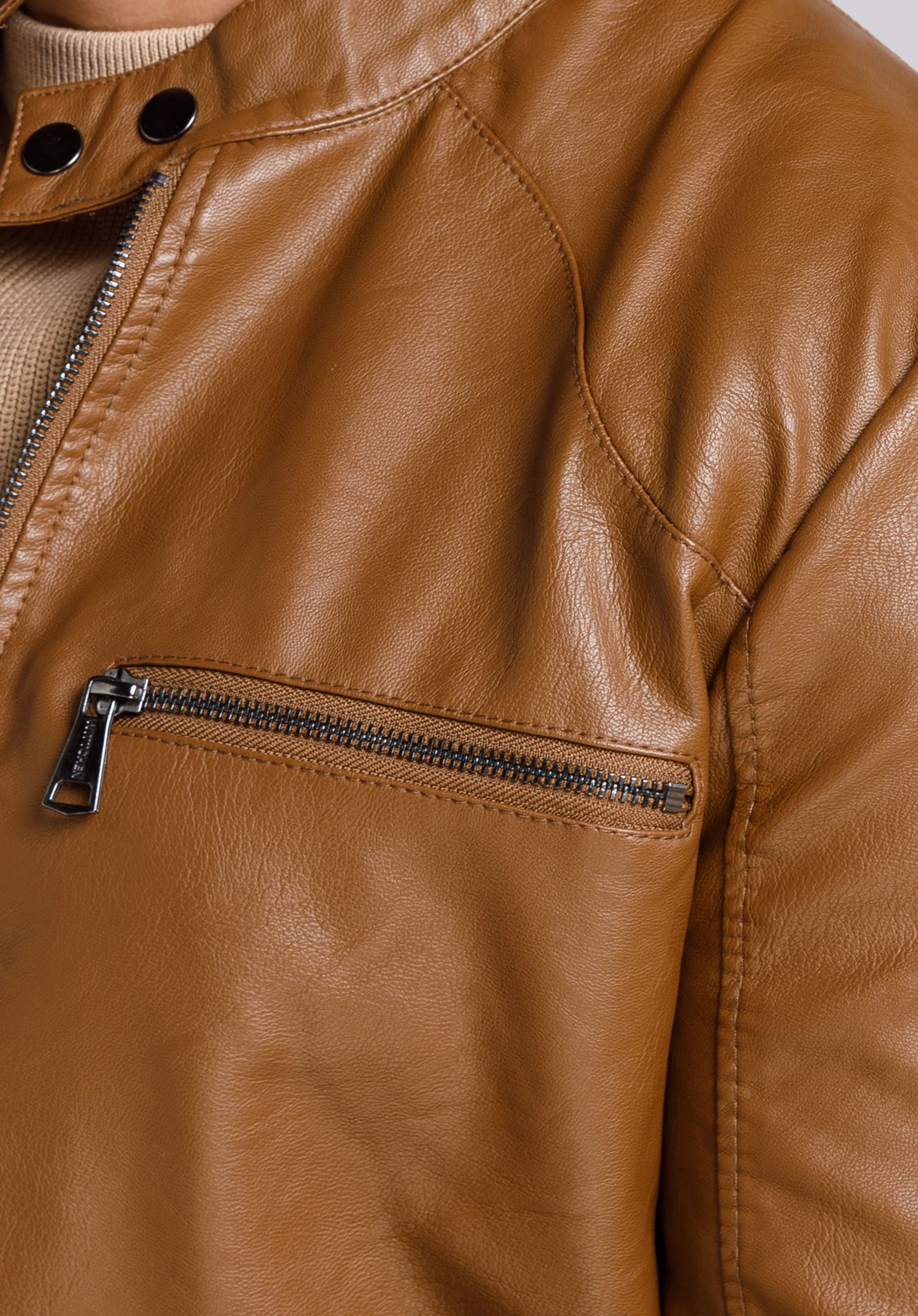 Męska kurtka z ekoskóry klasyczna ze stójką