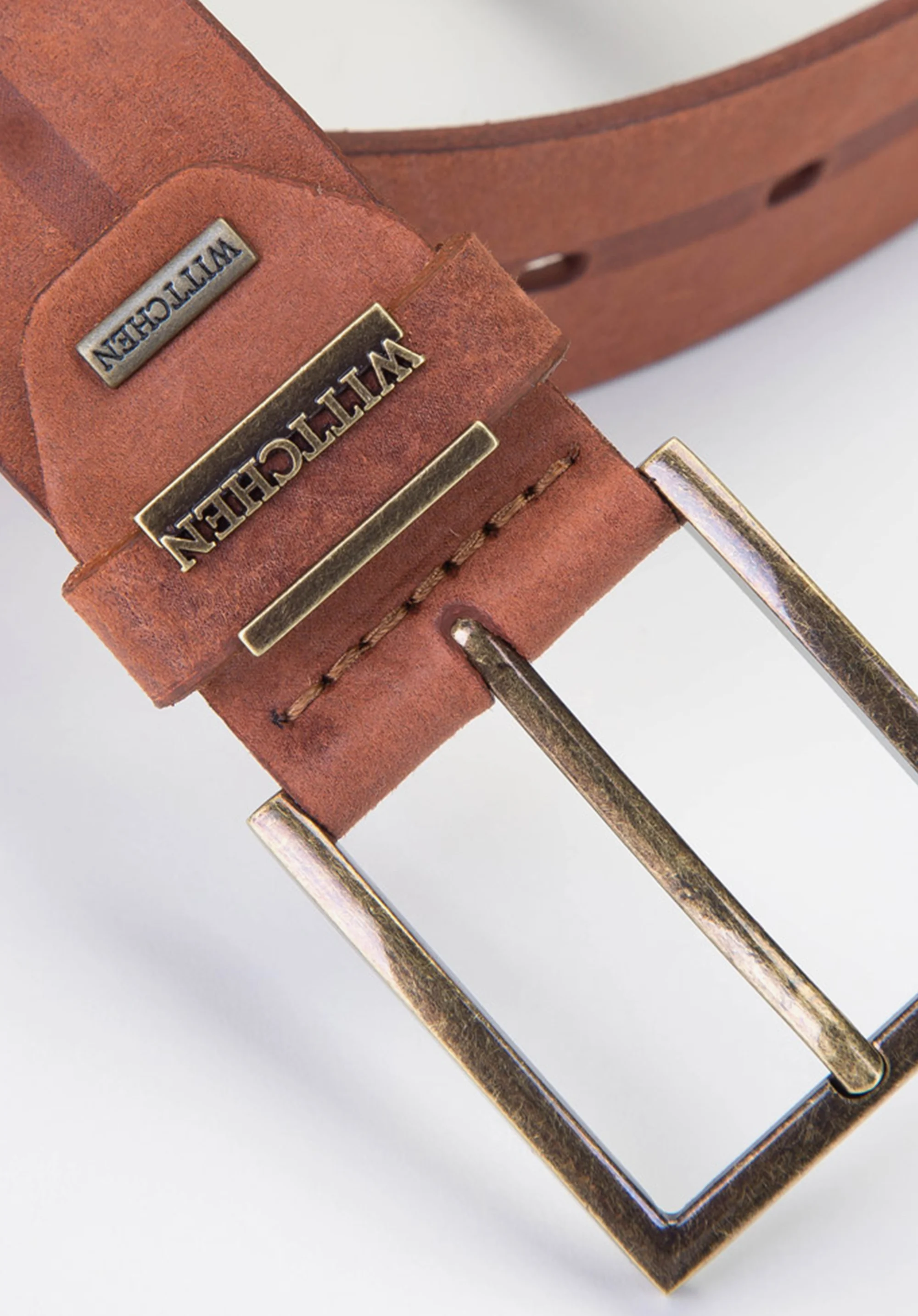 Męski pasek z nubuku z tłoczoną linią