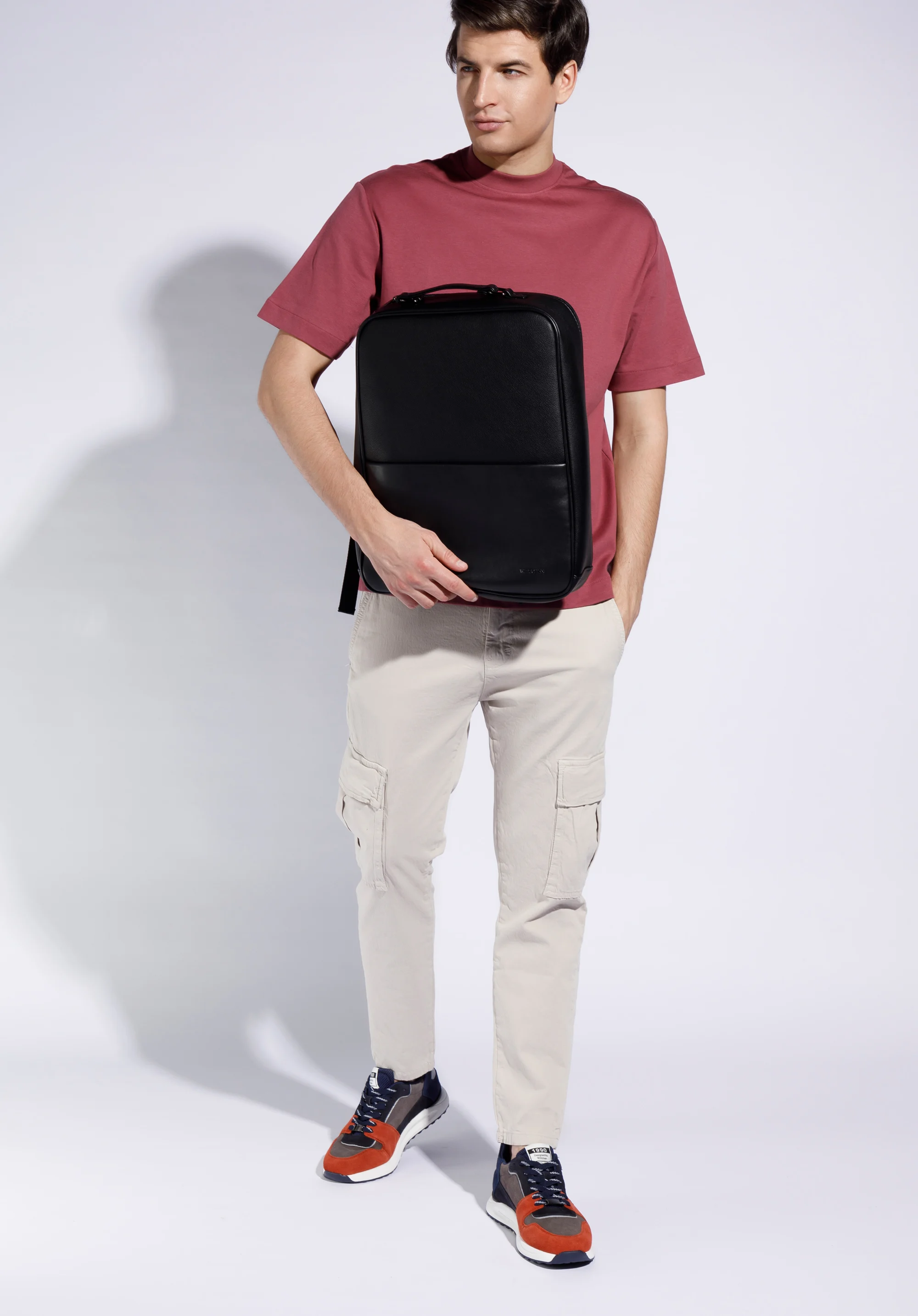 Plecak na laptopa 15,6” z gładką kieszenią