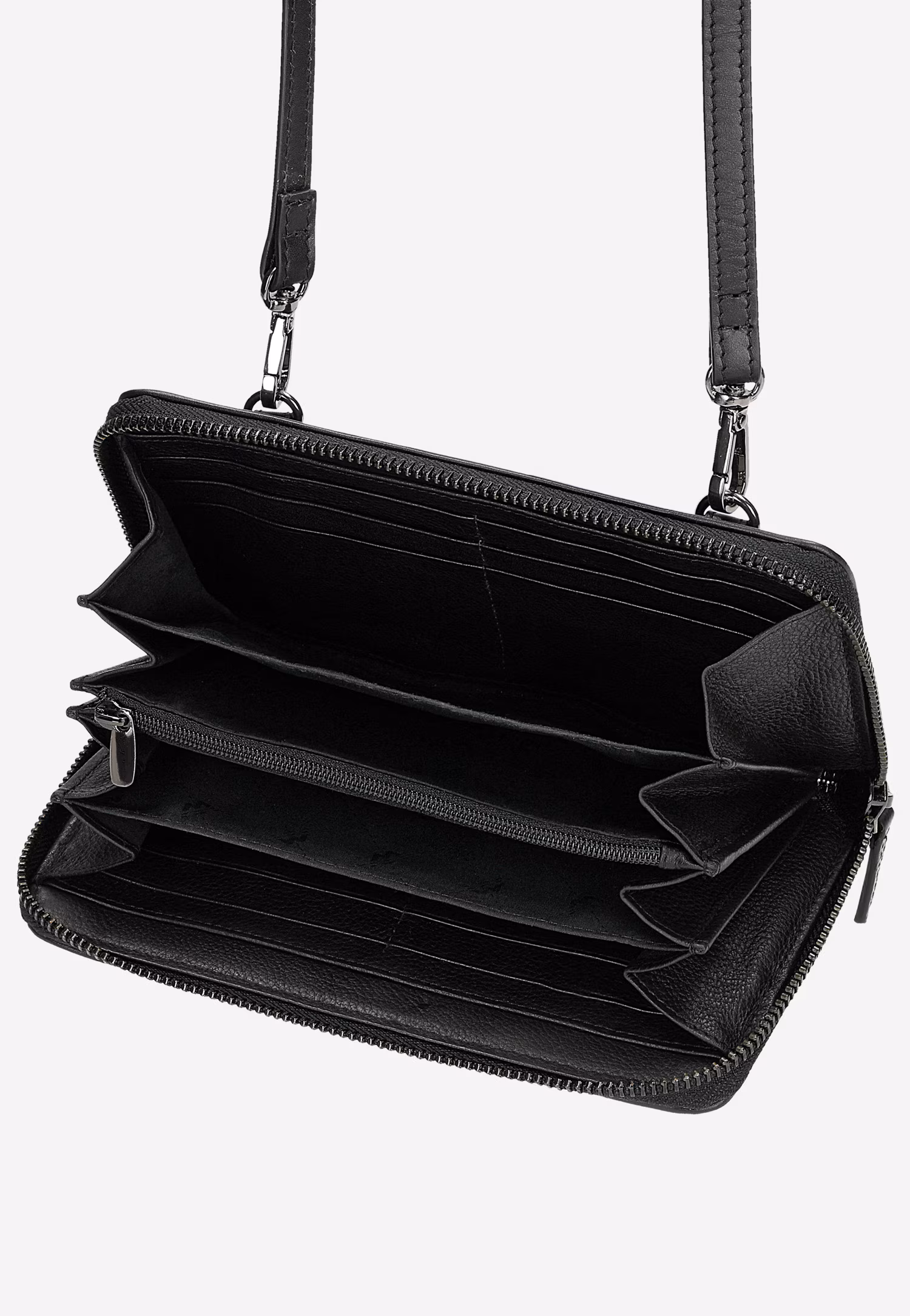 Czarny skórzany portfel z geometrycznym pikowaniem z paskiem