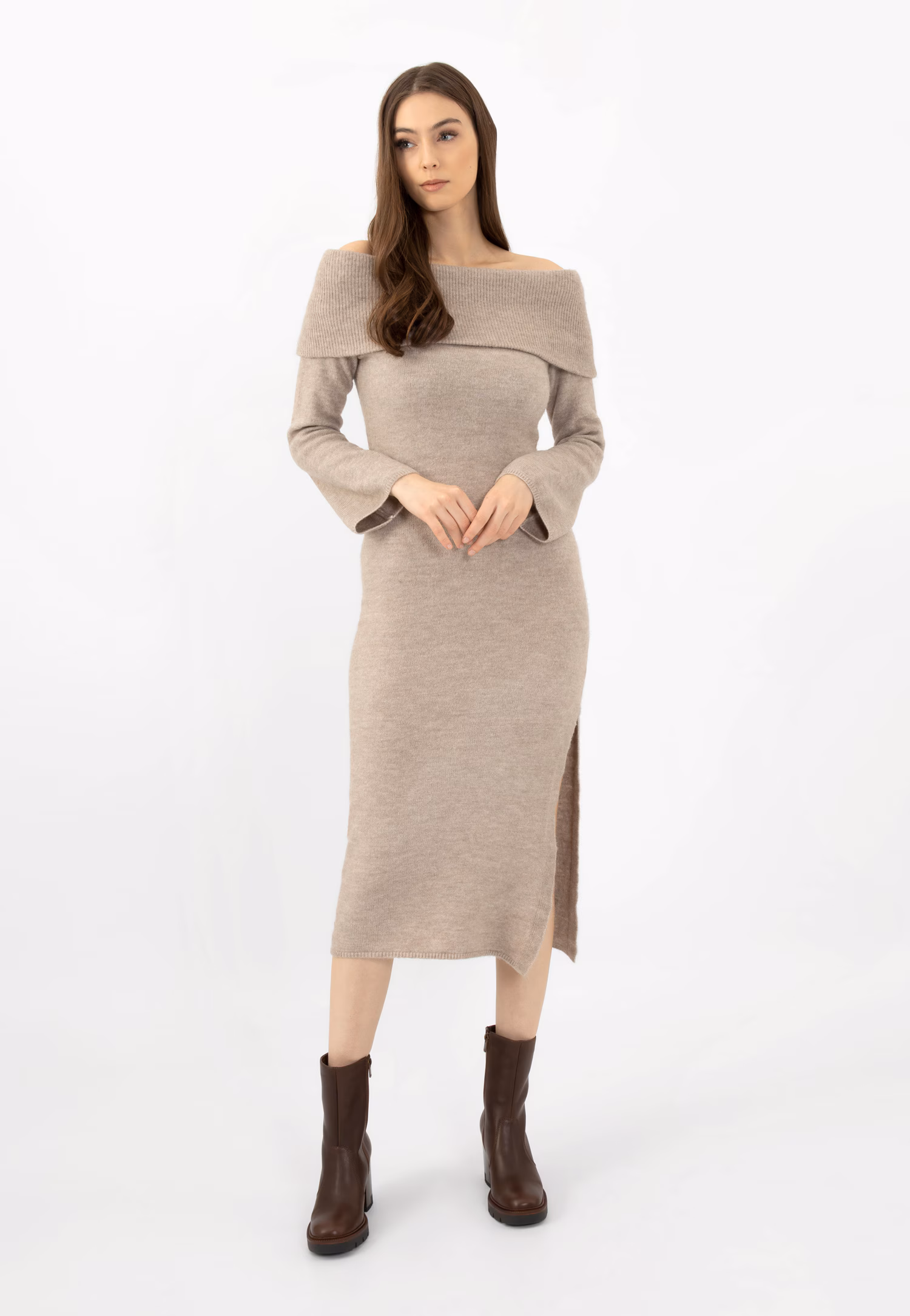 Czarne botki damskie na brązowym obcasie