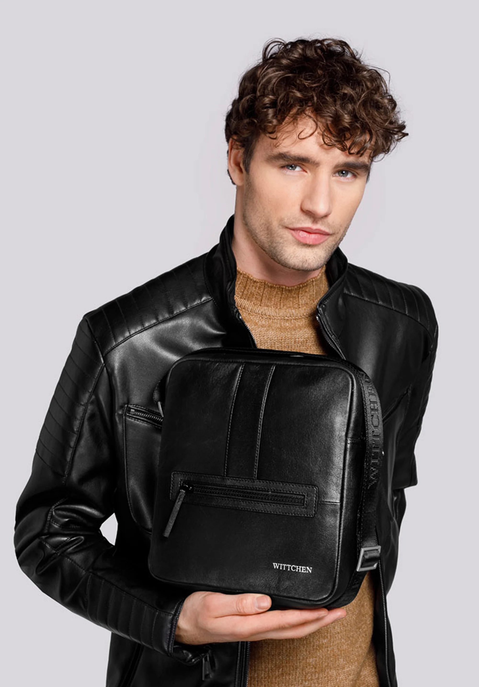 Męska listonoszka skórzana stębnowana średnia