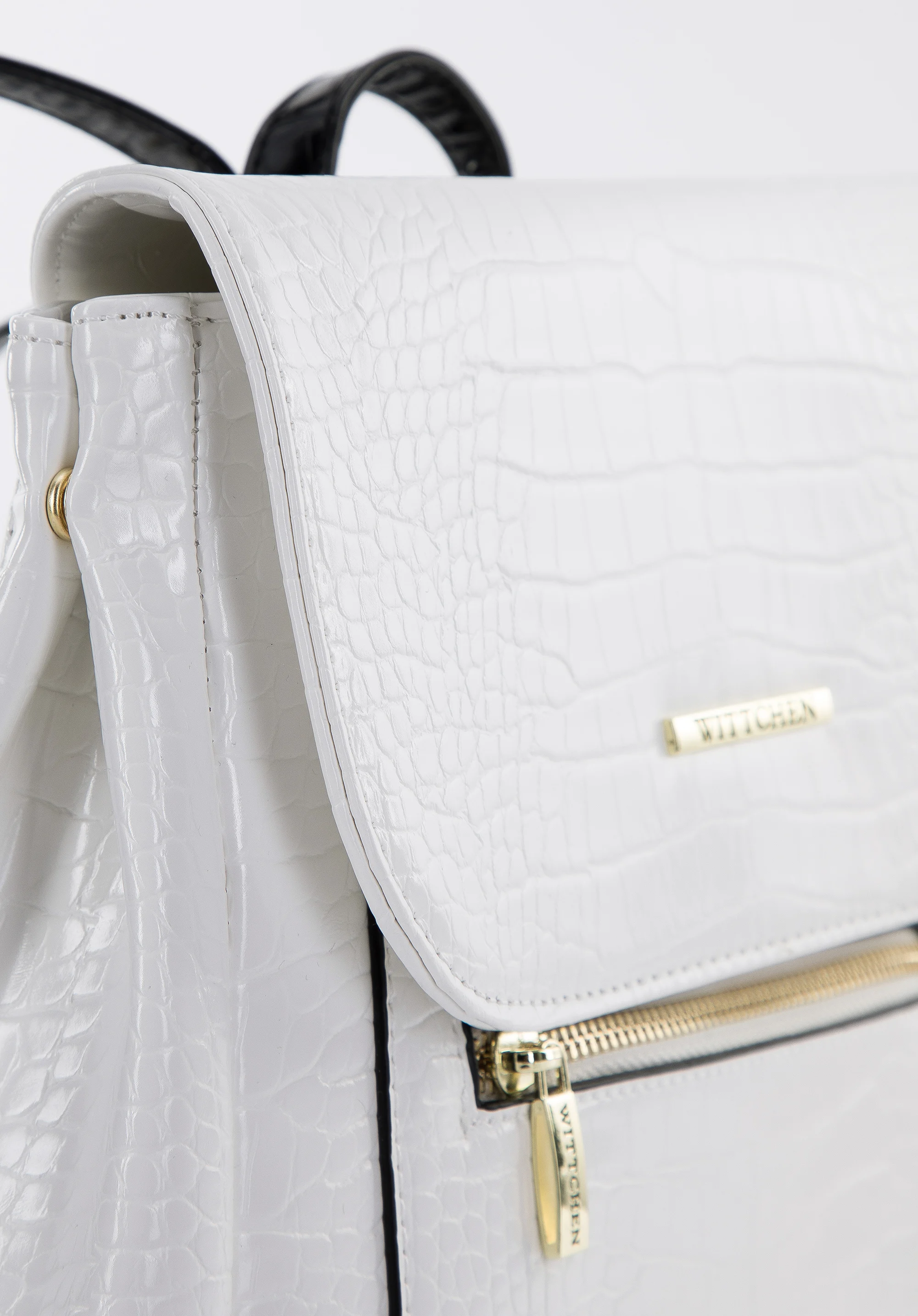 Damski plecak z ekoskóry croco z kieszenią z przodu