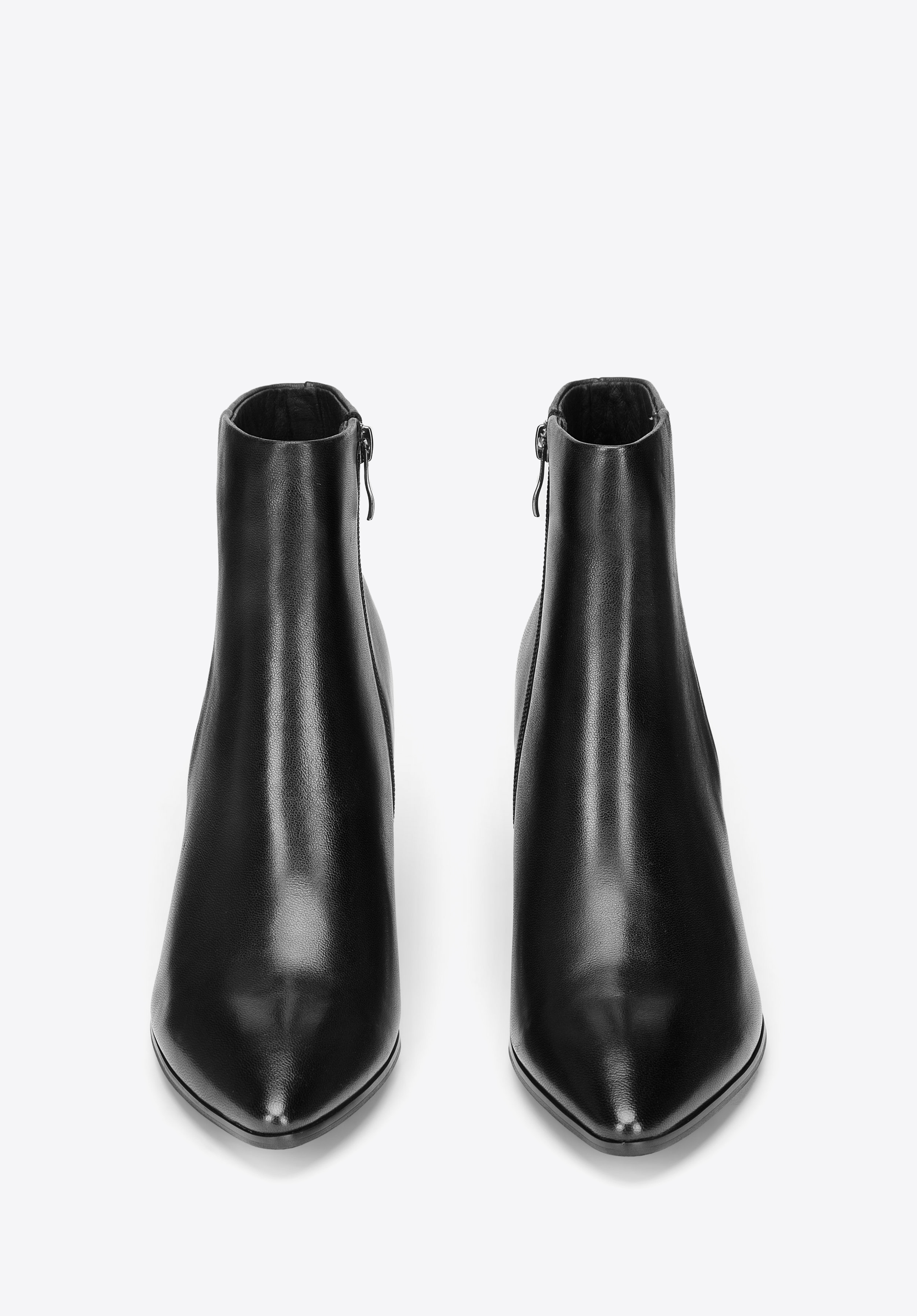 Botki skórzane z noskiem w szpic