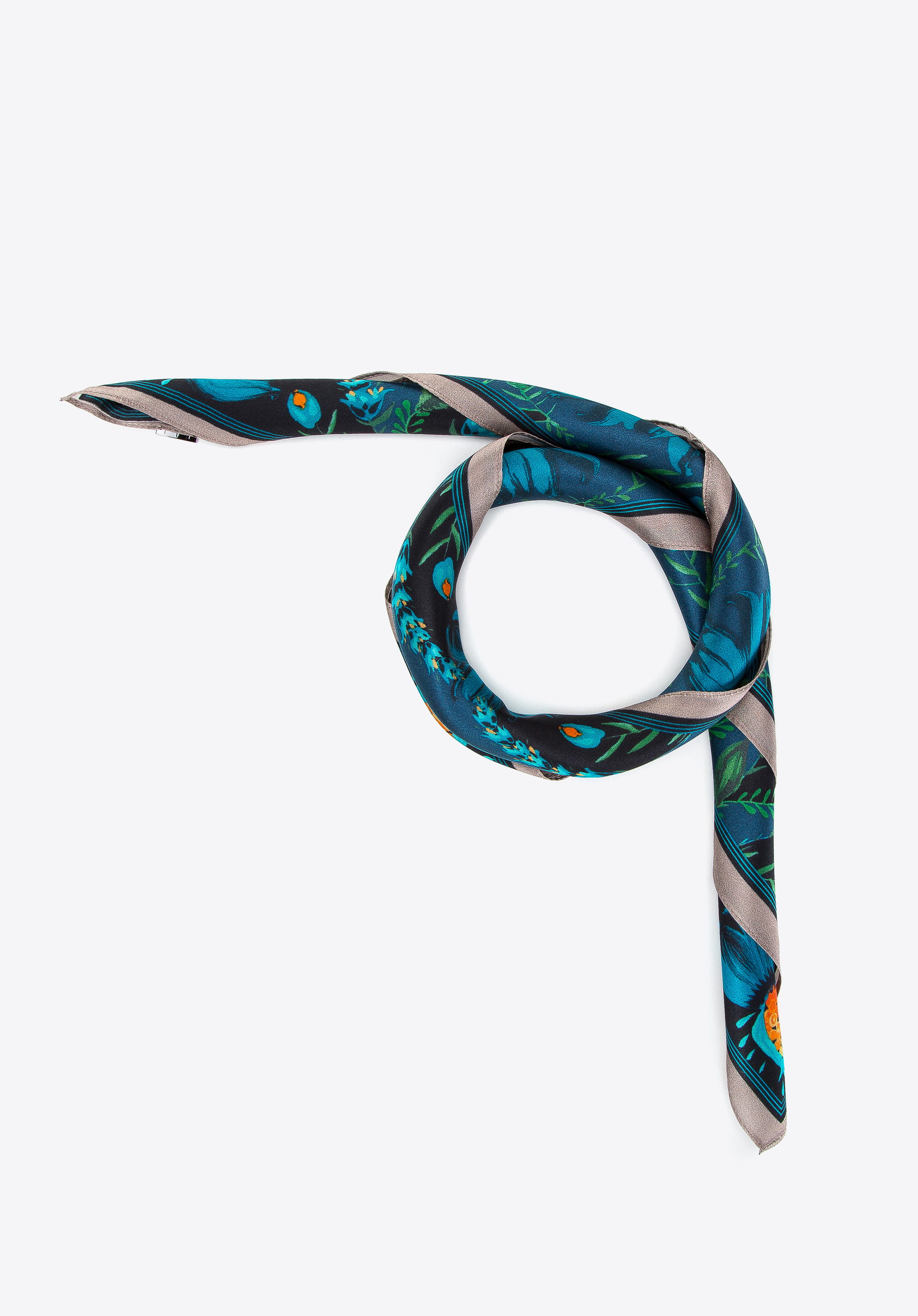 Damska chusta jedwabna we wzory duża