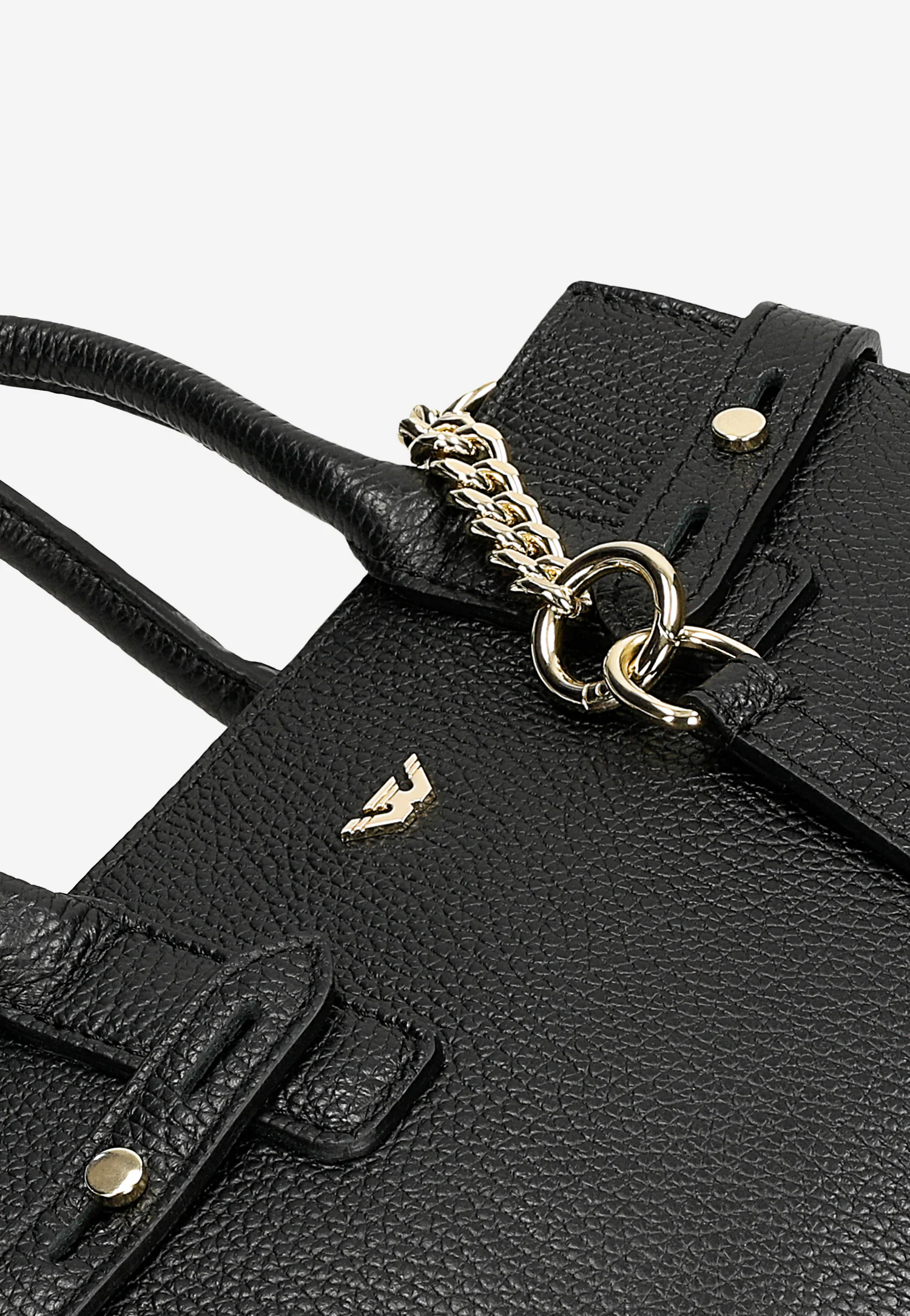 Czarna torebka damska typu kuferek