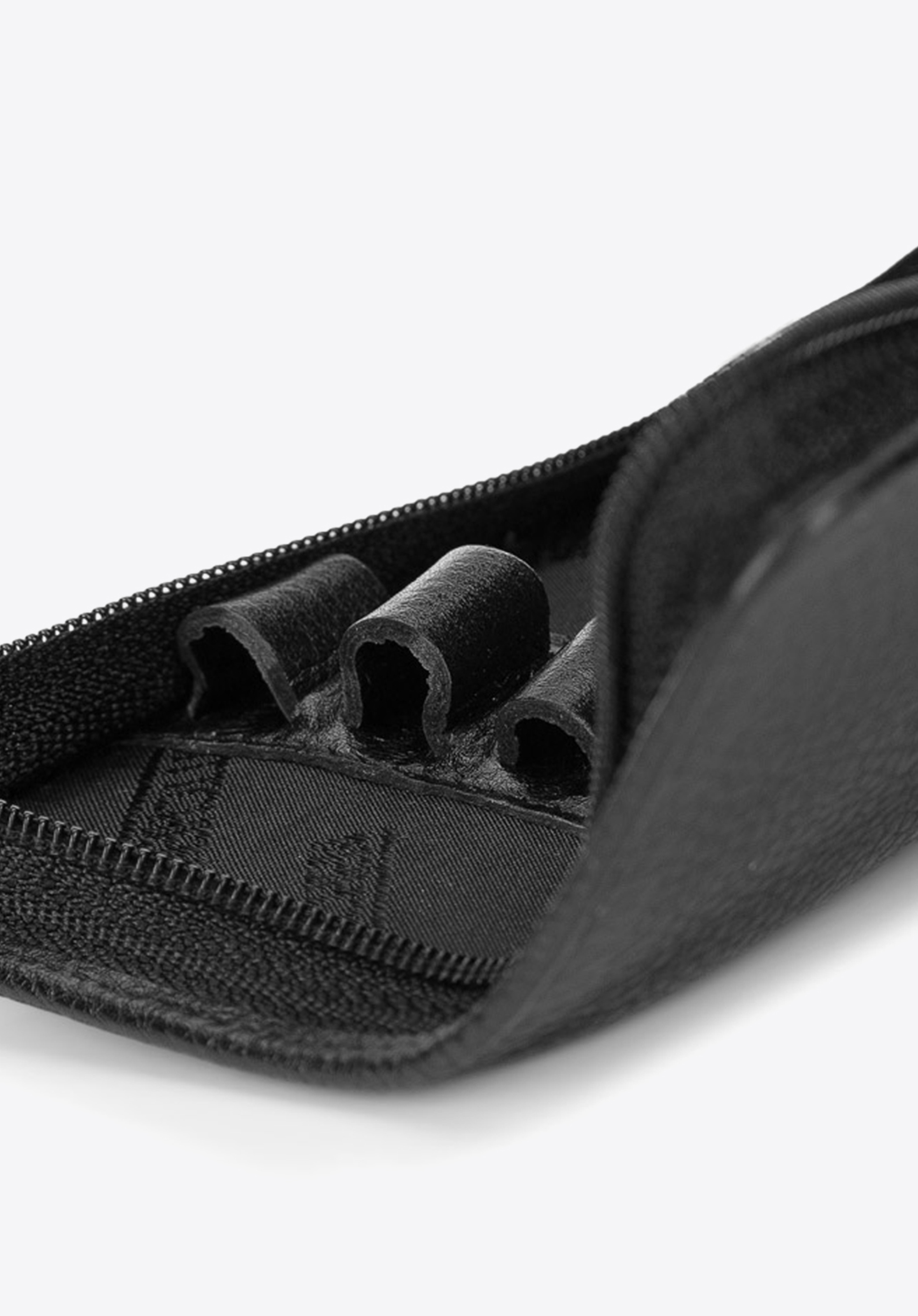 Etui na długopisy skórzane na suwak