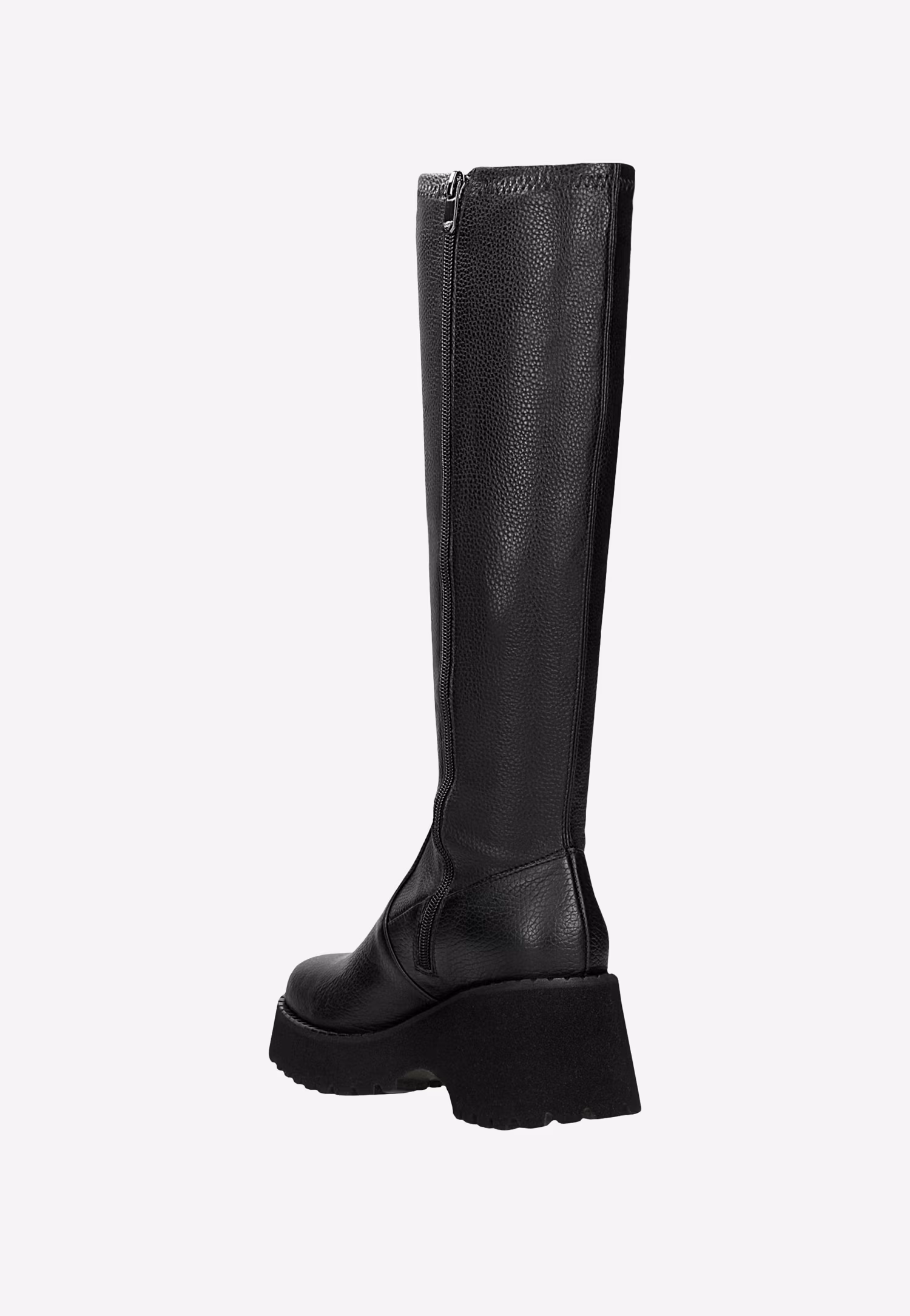 Czarne jesienne kozaki na platformie