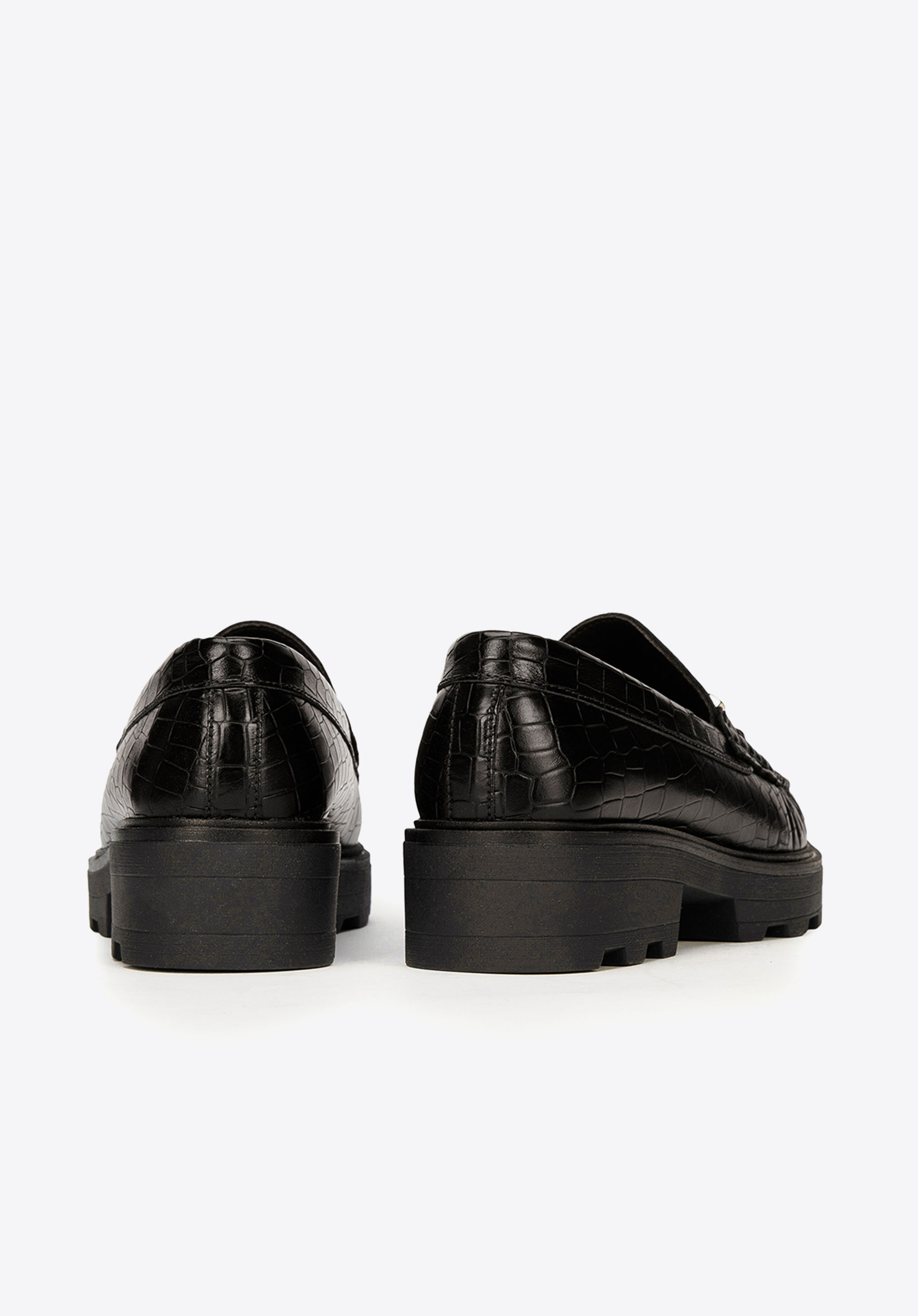 Damskie mokasyny skórzane z łańcuchem i na grubej podeszwie