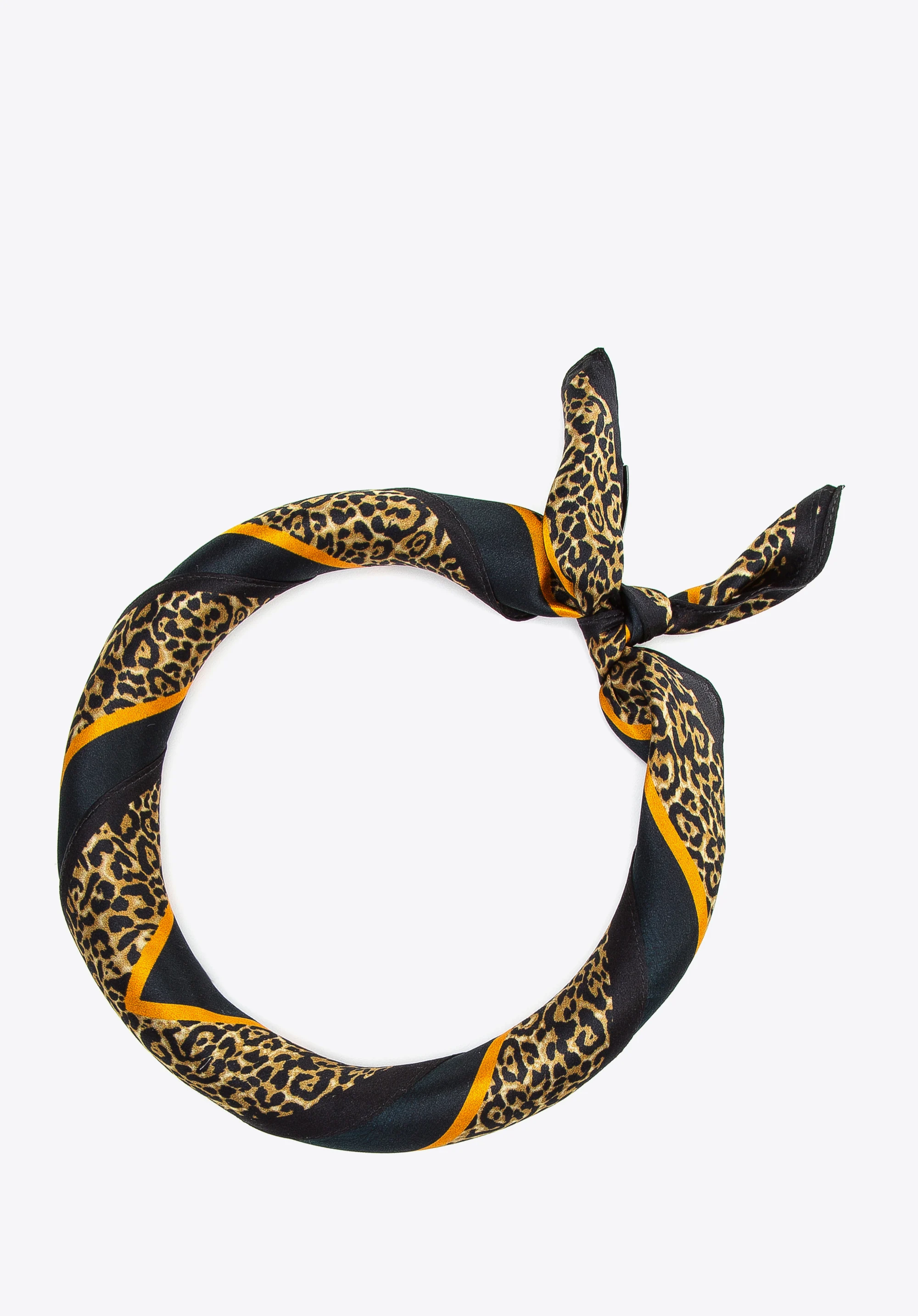 Damska apaszka jedwabna we wzory