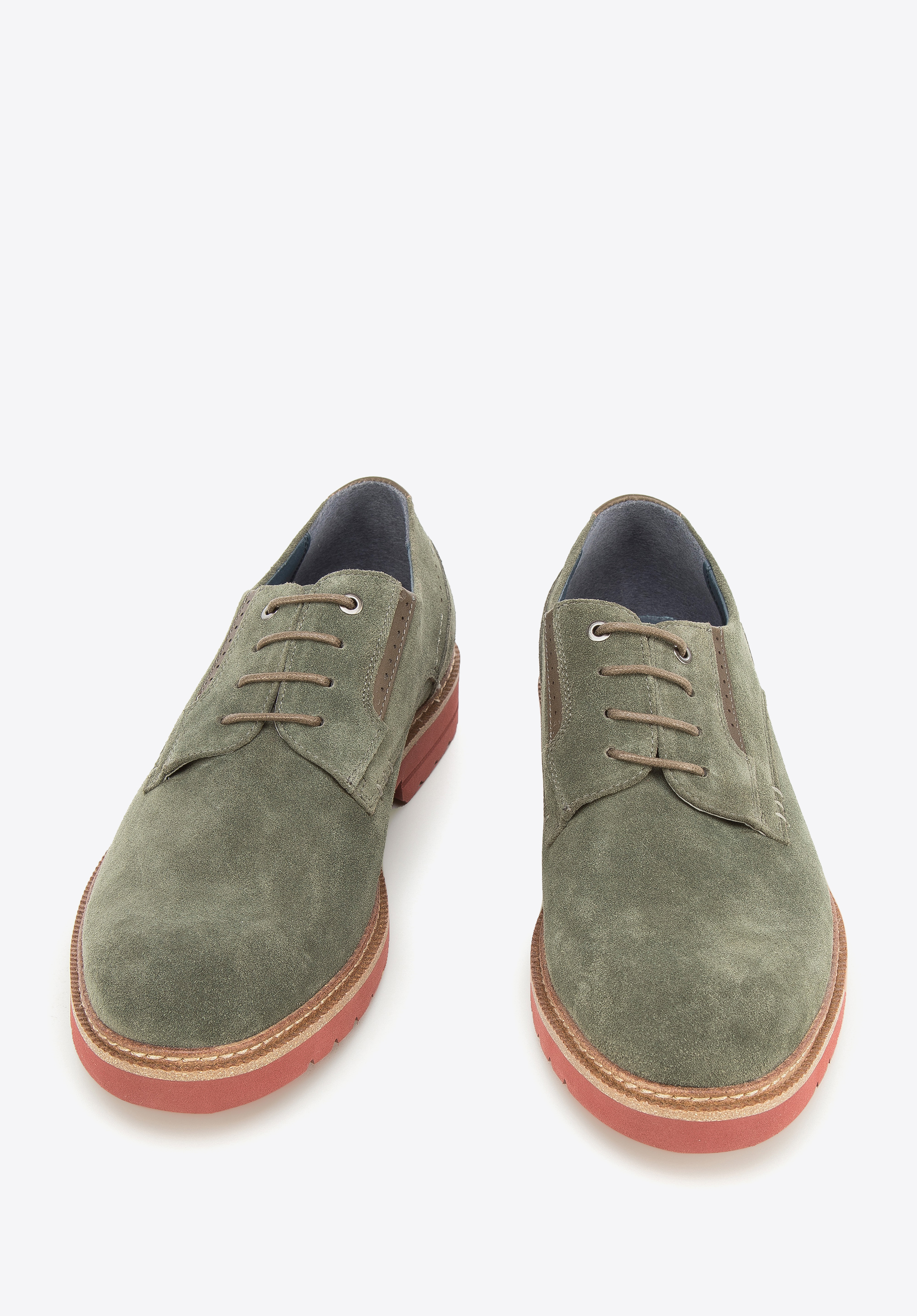 Męskie półbuty zamszowe z kolorową podeszwą