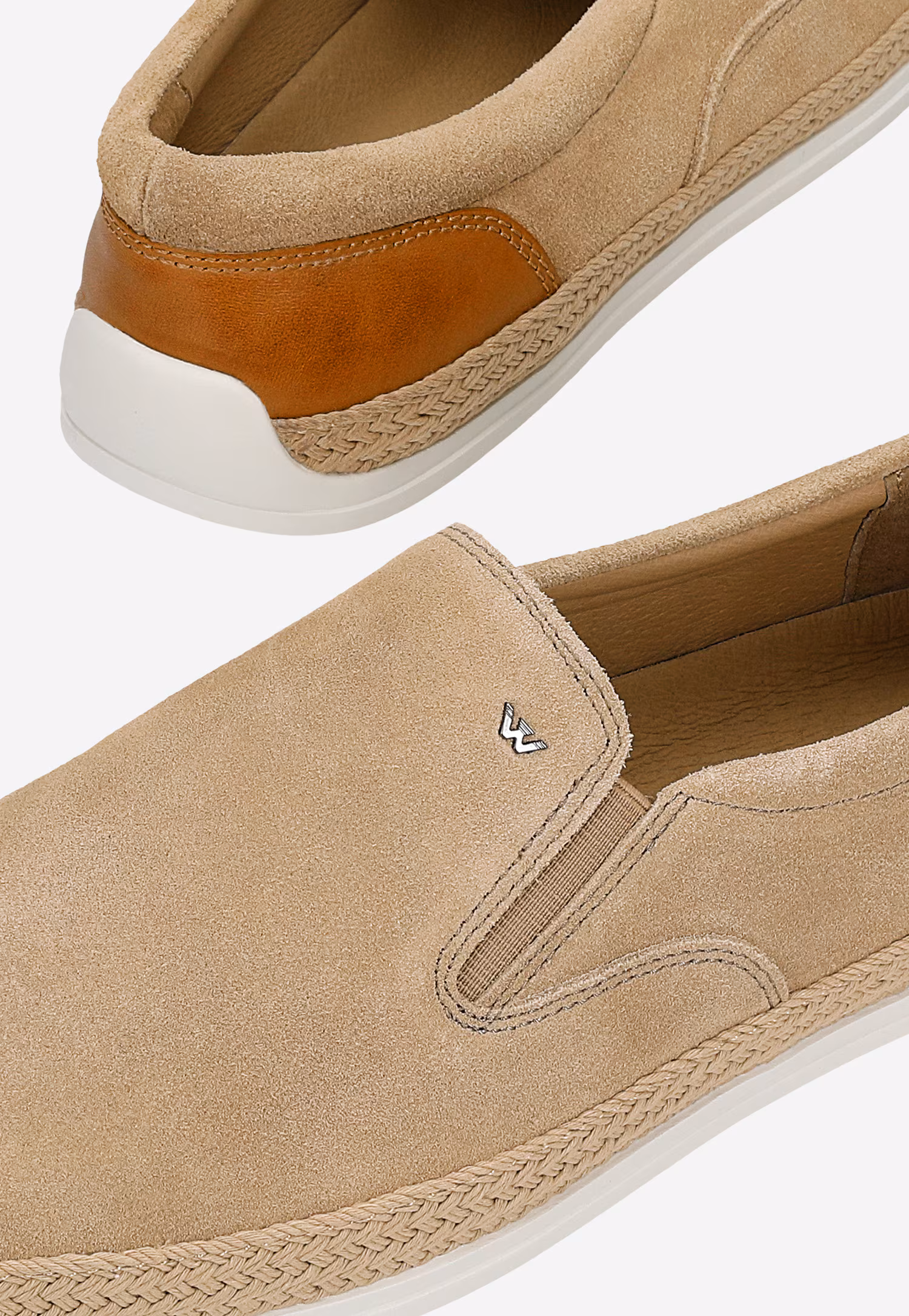 Beżowe wsuwane półbuty męskie ze skórzaną wstawką