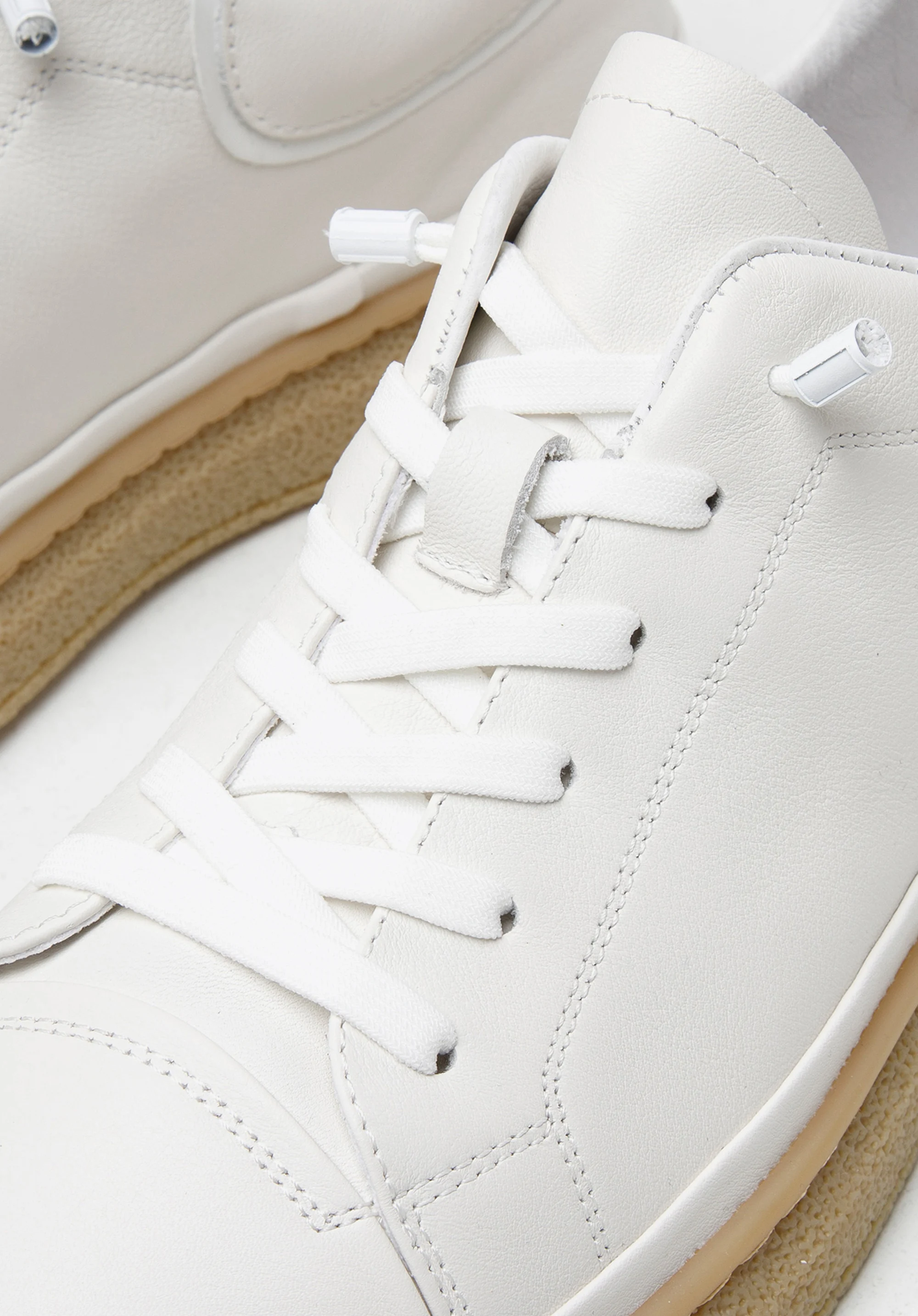 Męskie sneakersy skórzane na jasnej podeszwie