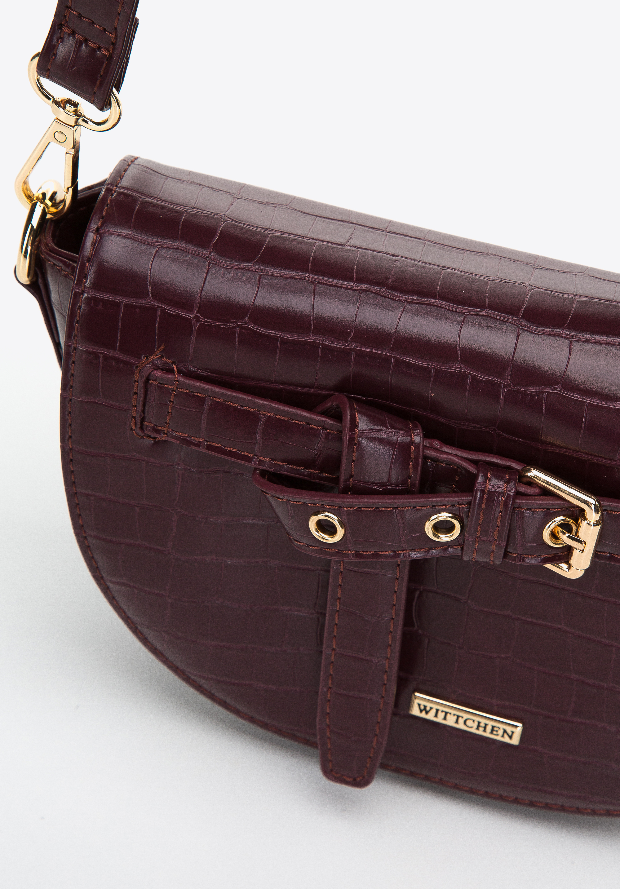 Damska listonoszka z ekoskóry croco z ozdobnym paskiem