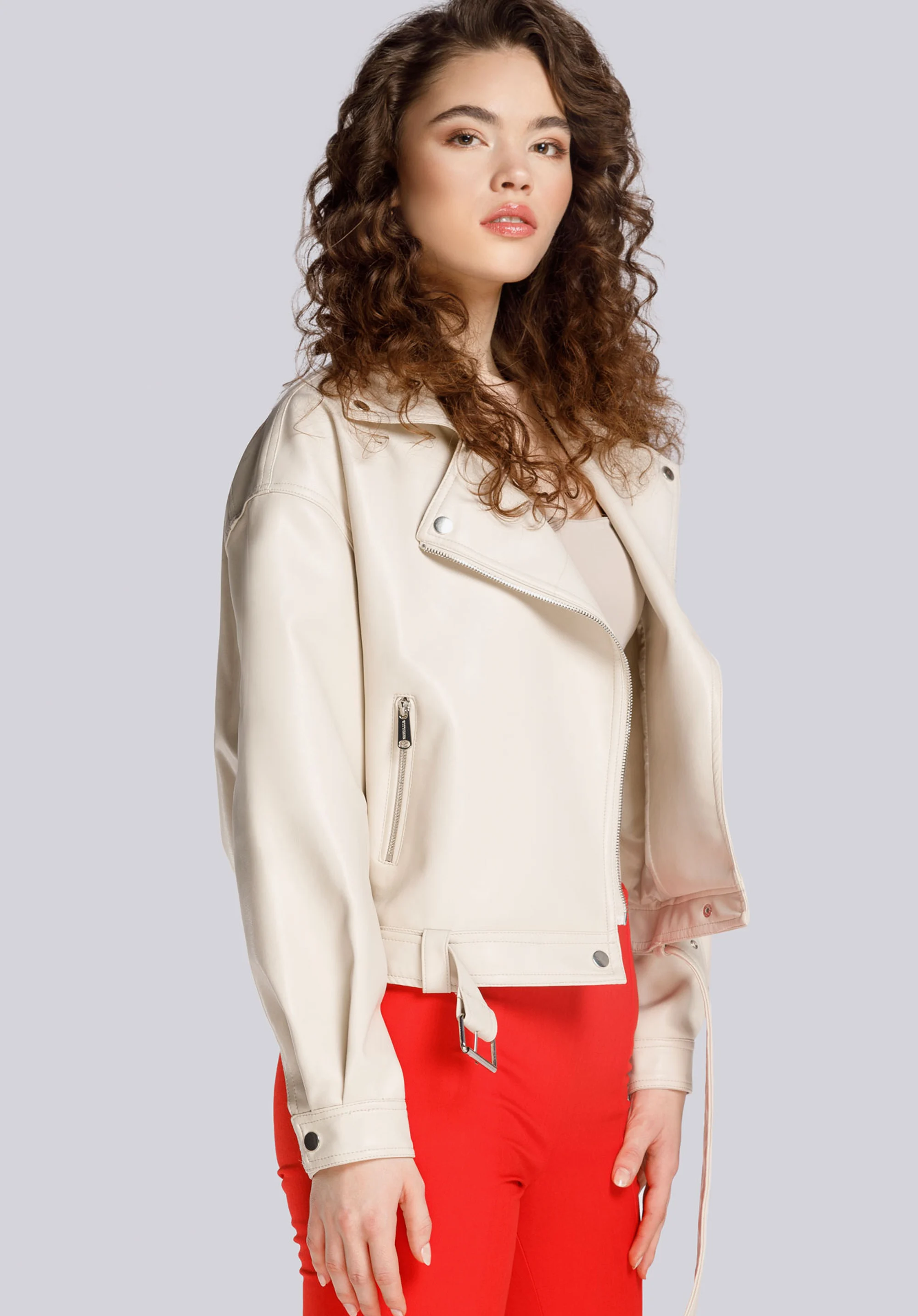 Damska ramoneska oversize z paskiem