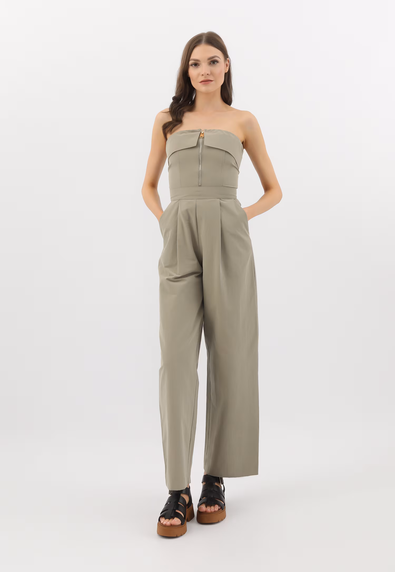 Czarne sandały damskie z szerokimi paskami