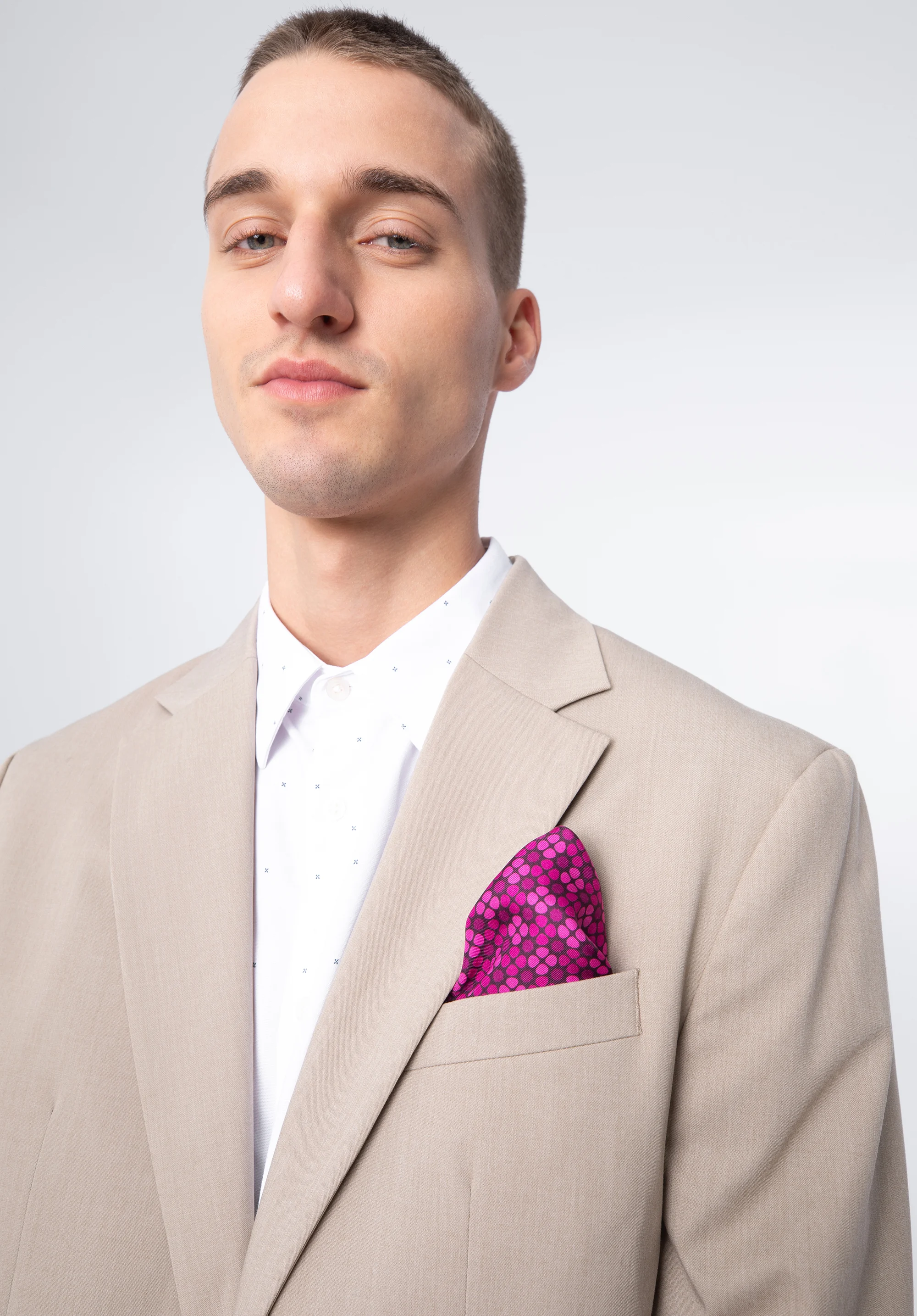 Poszetka z jedwabiu we wzory