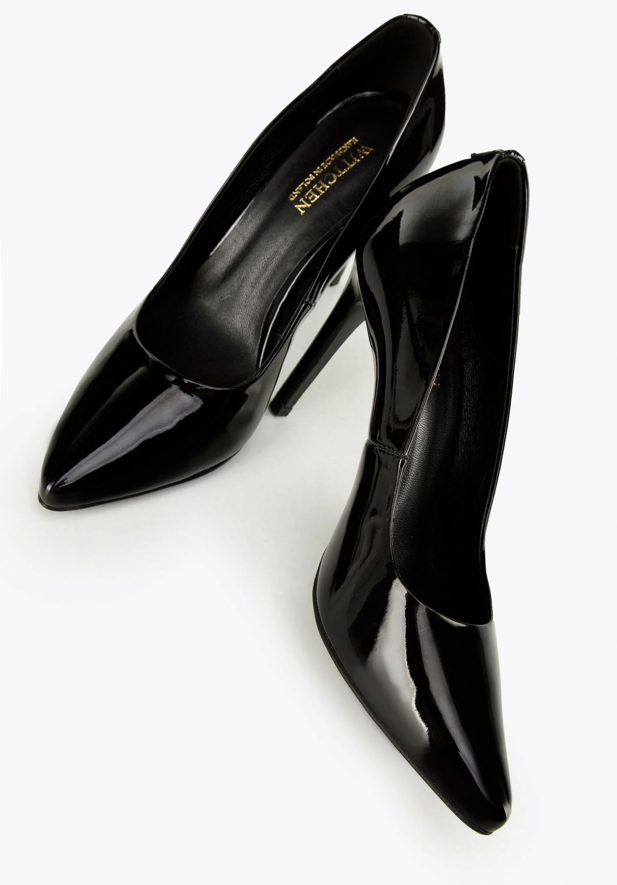 Szpilki ze skóry lakierowanej klasyczne