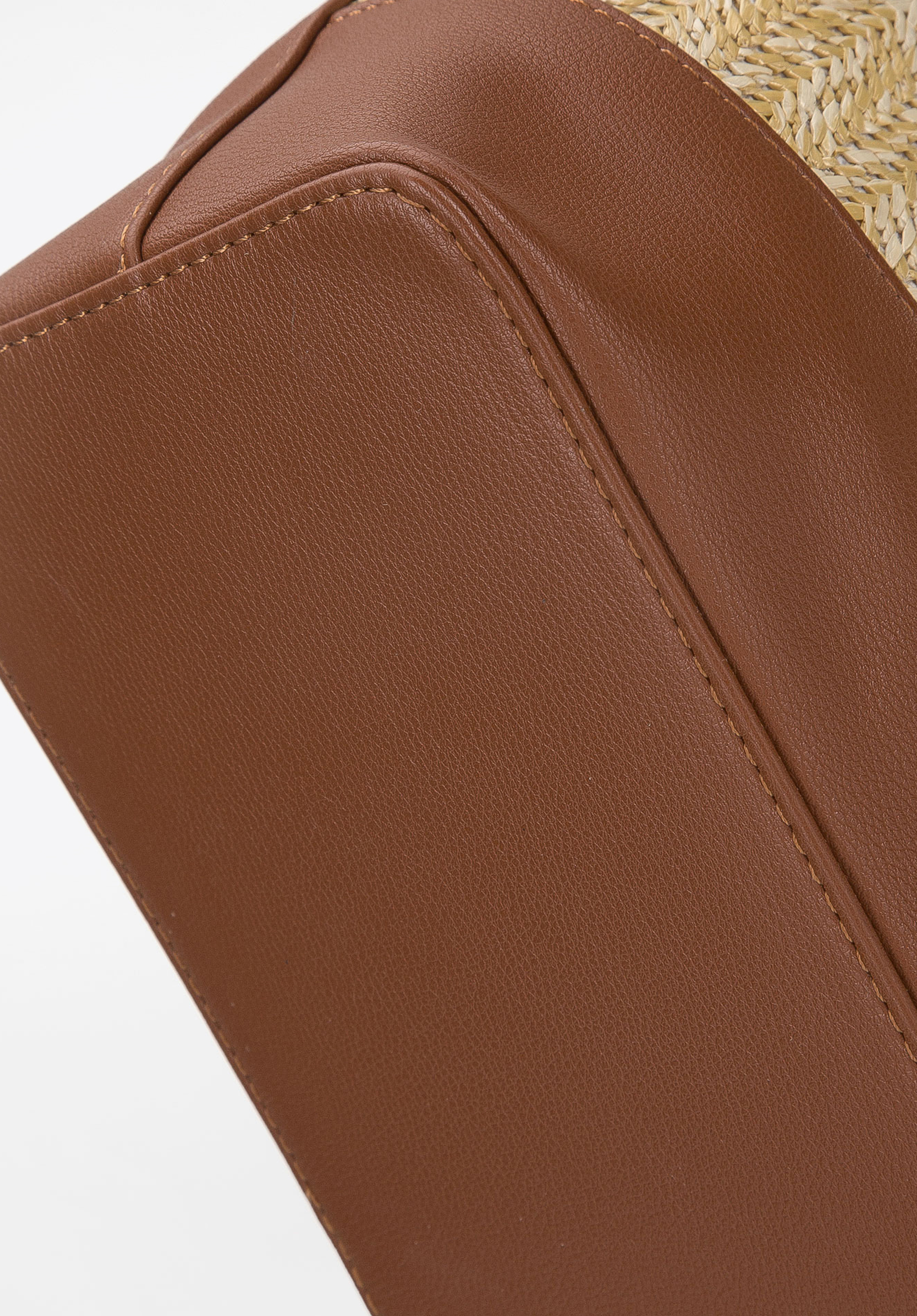 Torebka worek z plecionką na łańcuszku