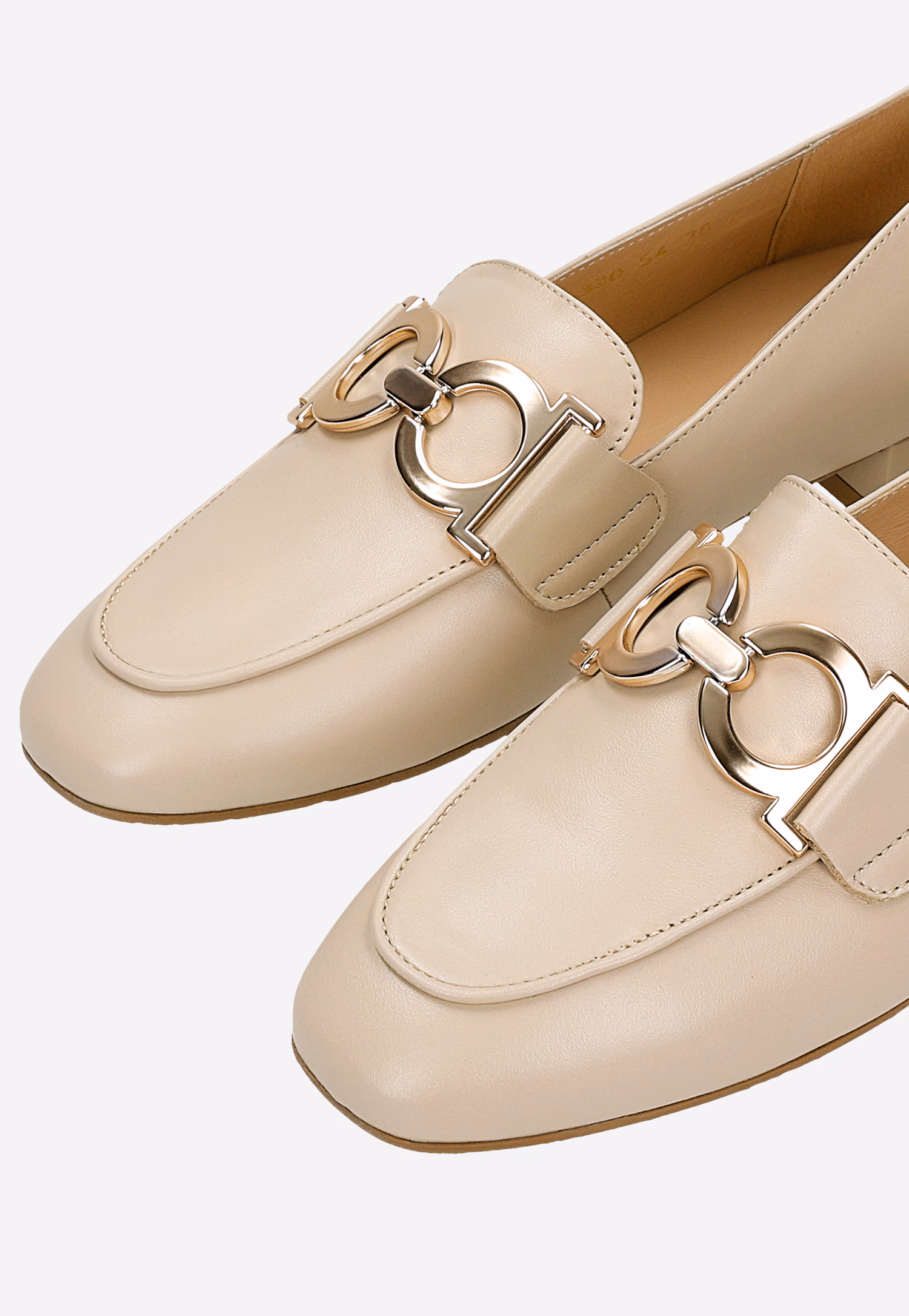 Brązowe wsuwane półbuty na obcasie