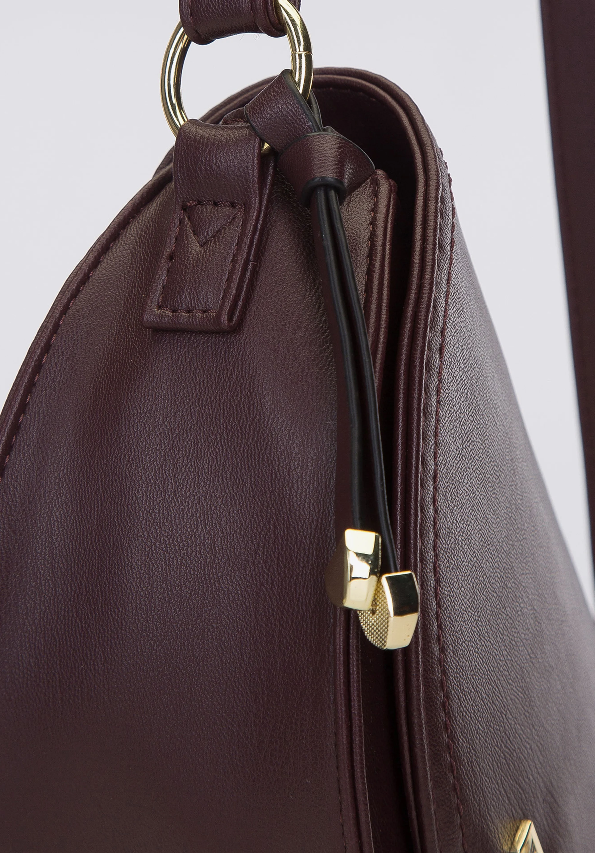 Damska listonoszka z rzemykiem