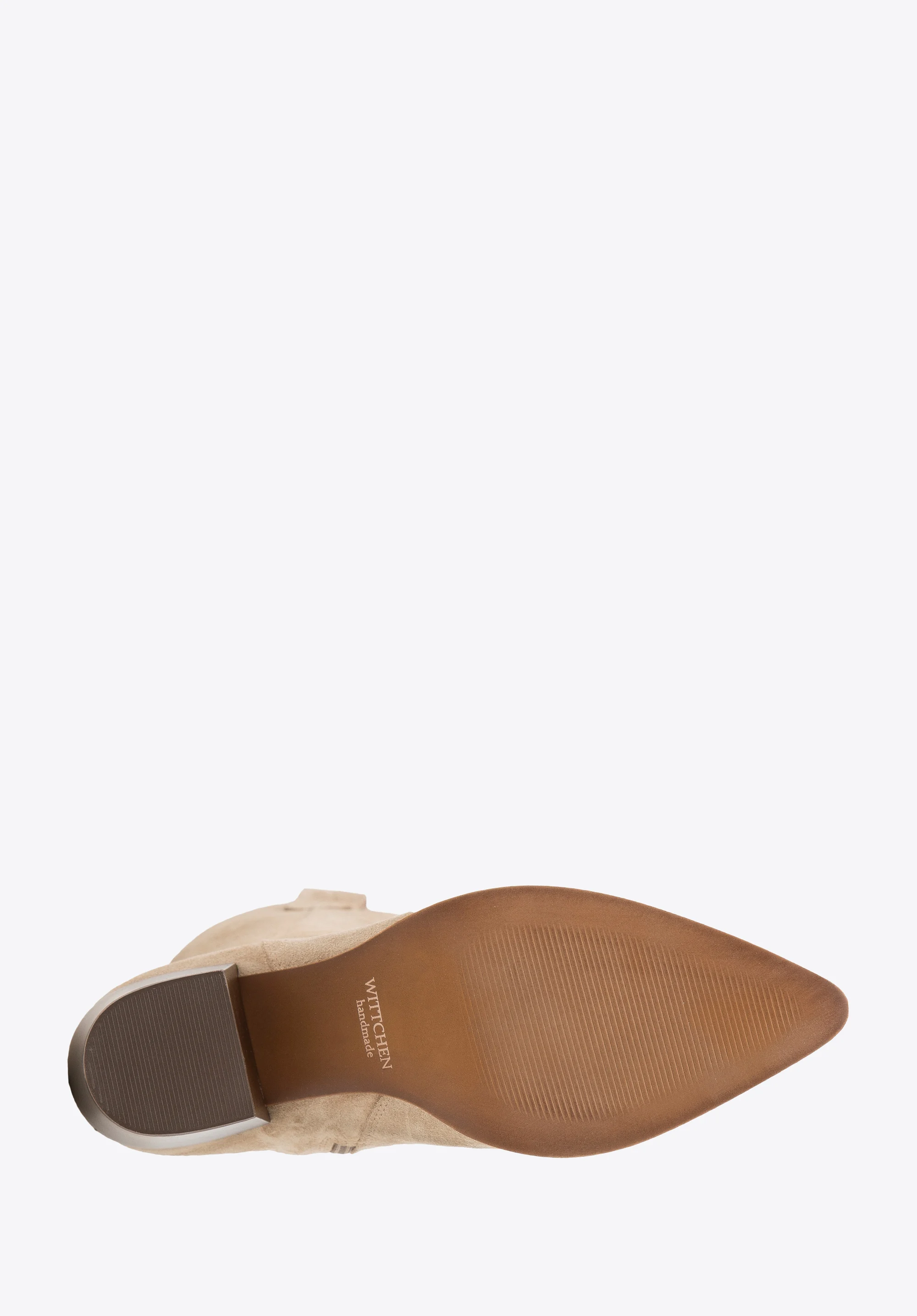 Kowbojki zamszowe z haftami i noskiem w szpic