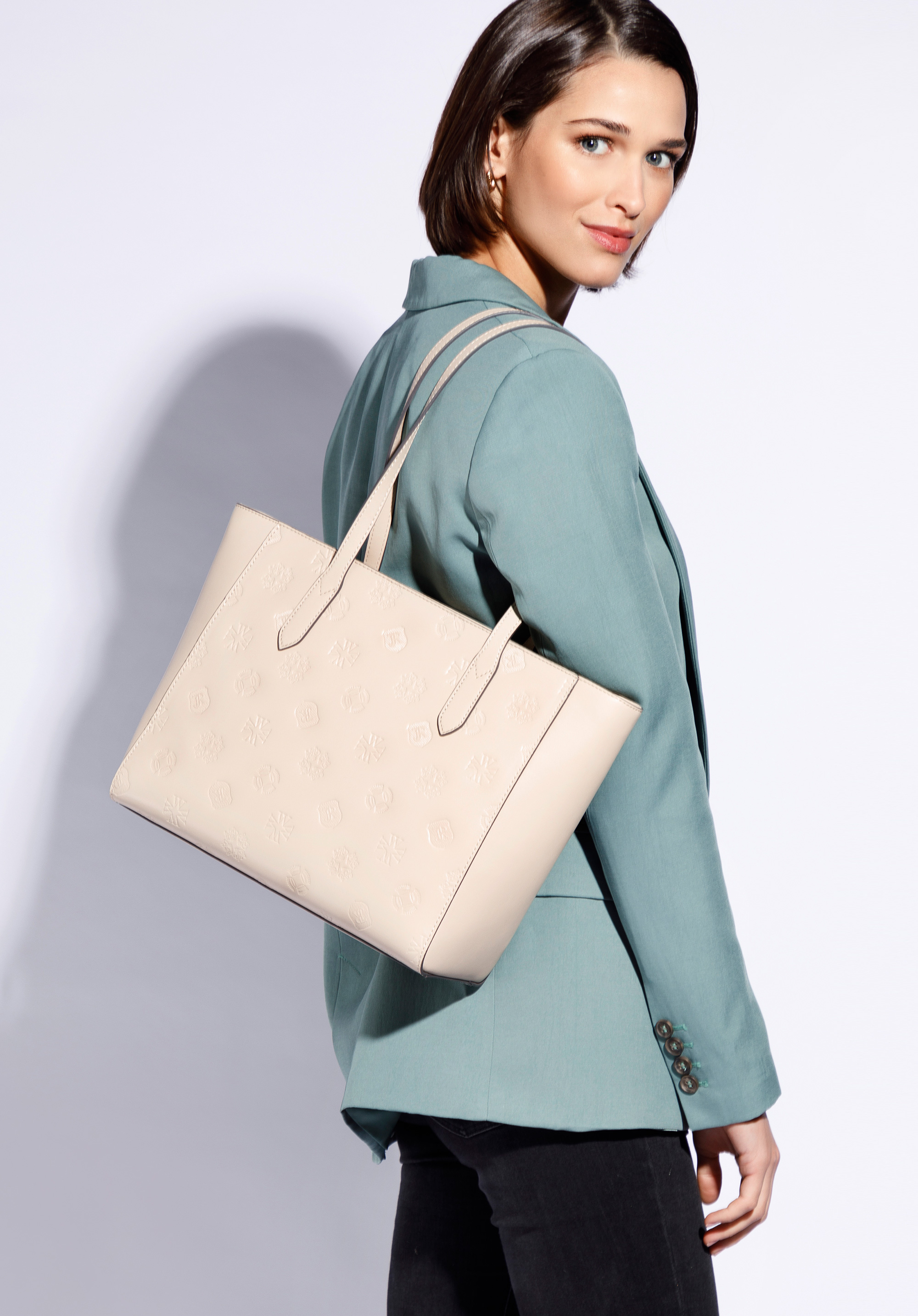 Torebka shopperka skórzana w monogram