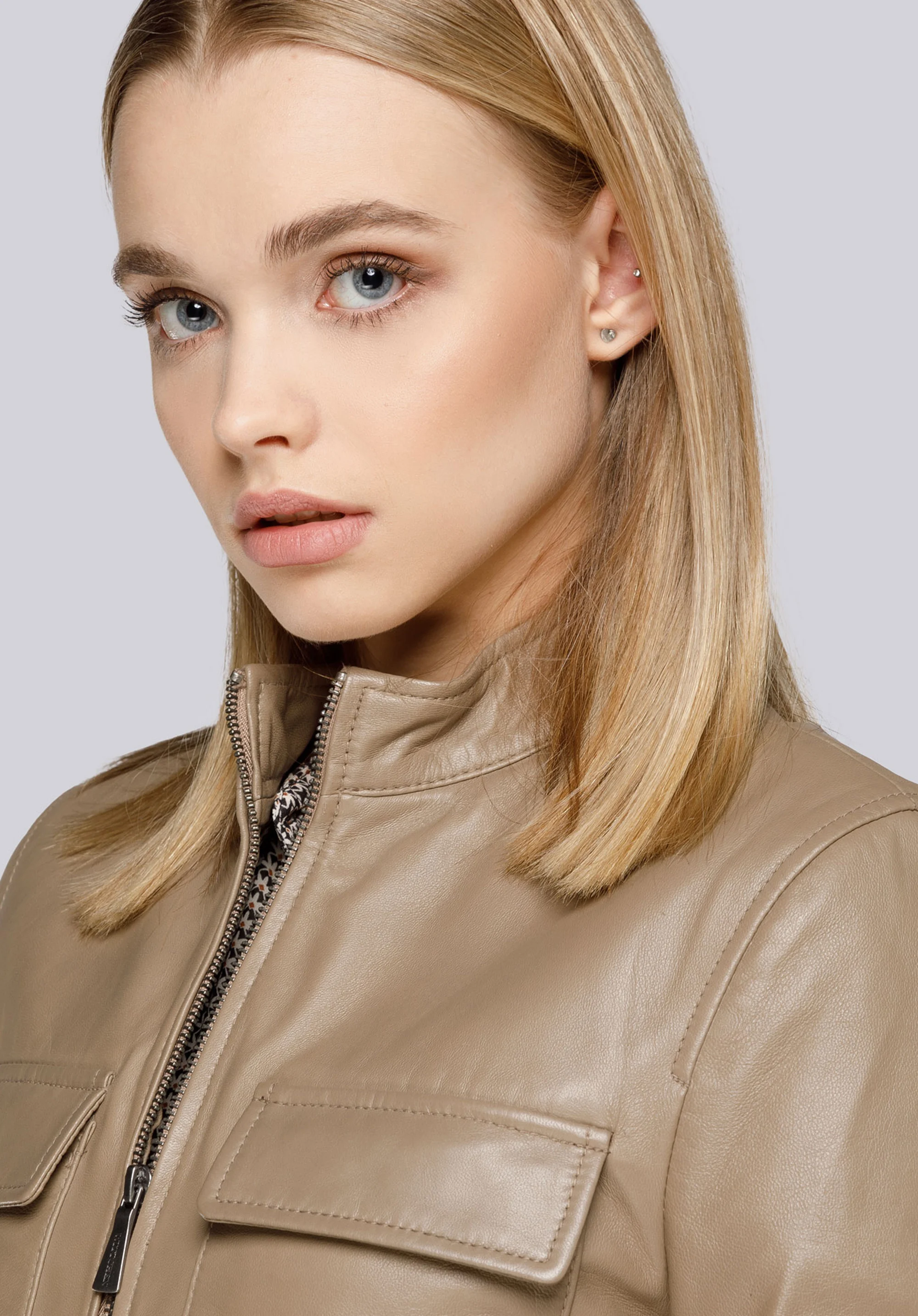 Damska kurtka skórzana krótka