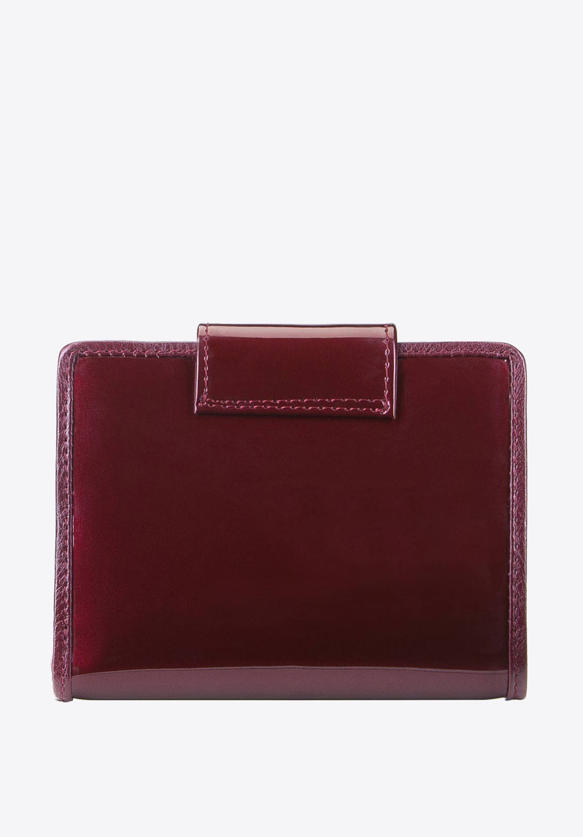 Damski portfel ze skóry lakierowany z ozdobną napą