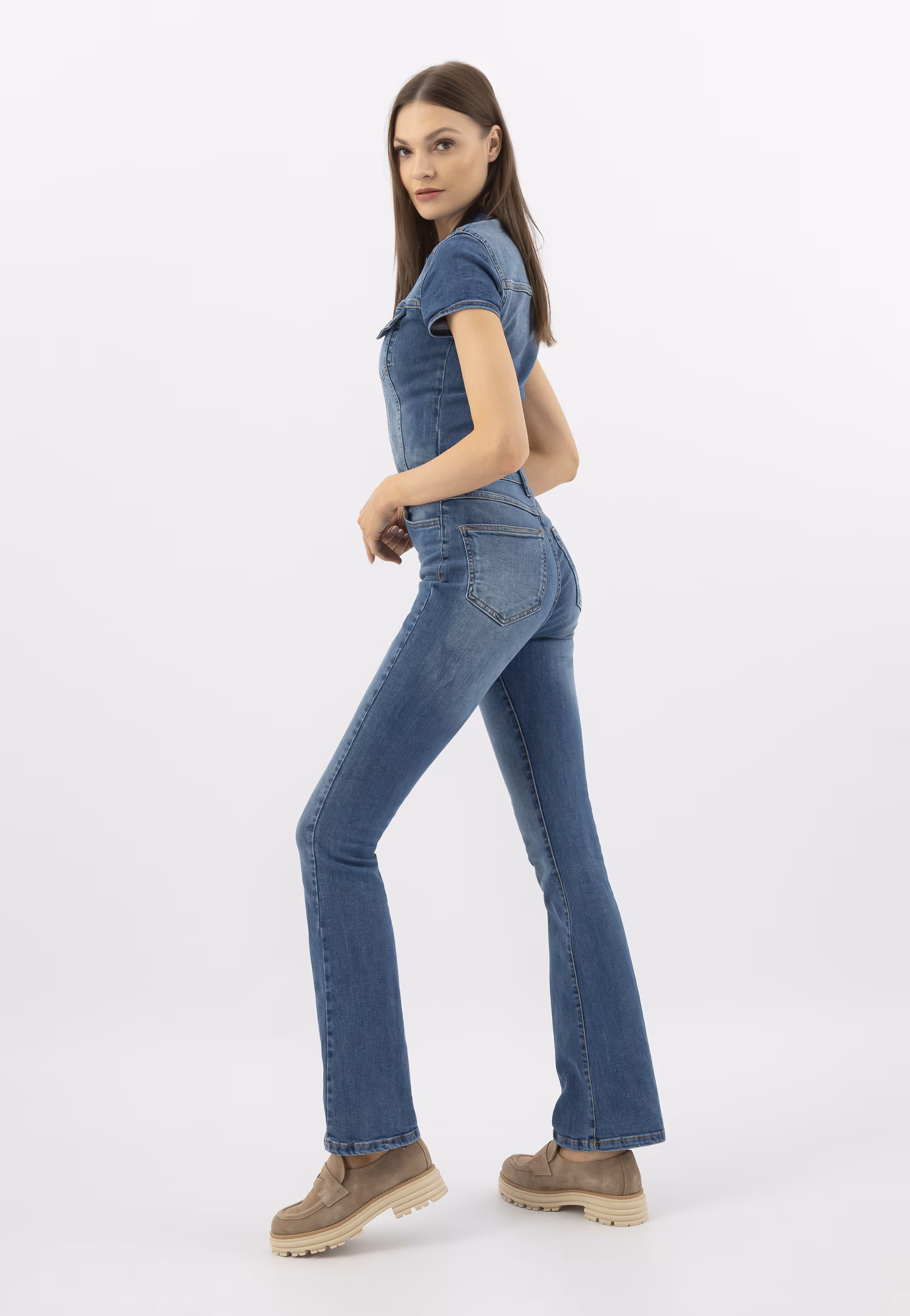 Beżowe mokasyny na oryginalnej podeszwie