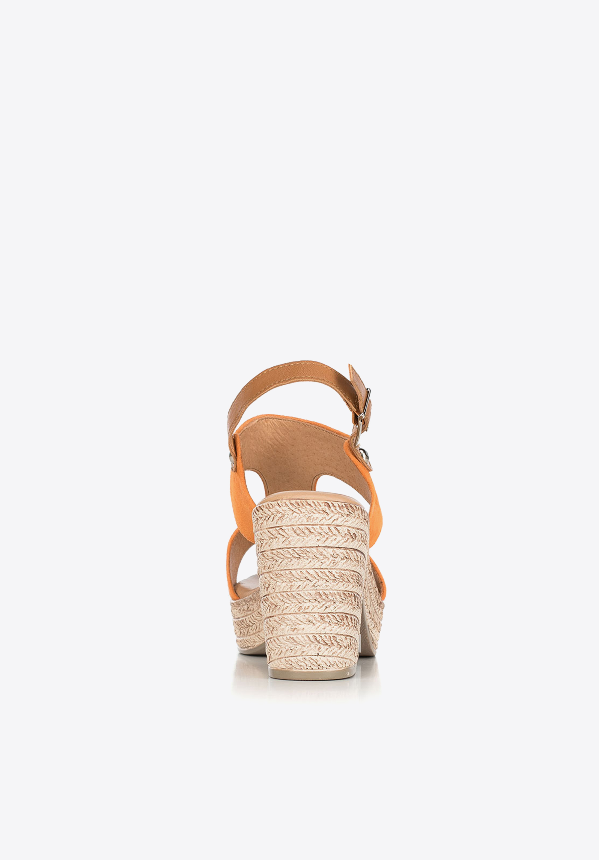 Sandały zamszowe na słupku na sznurkowej platformie