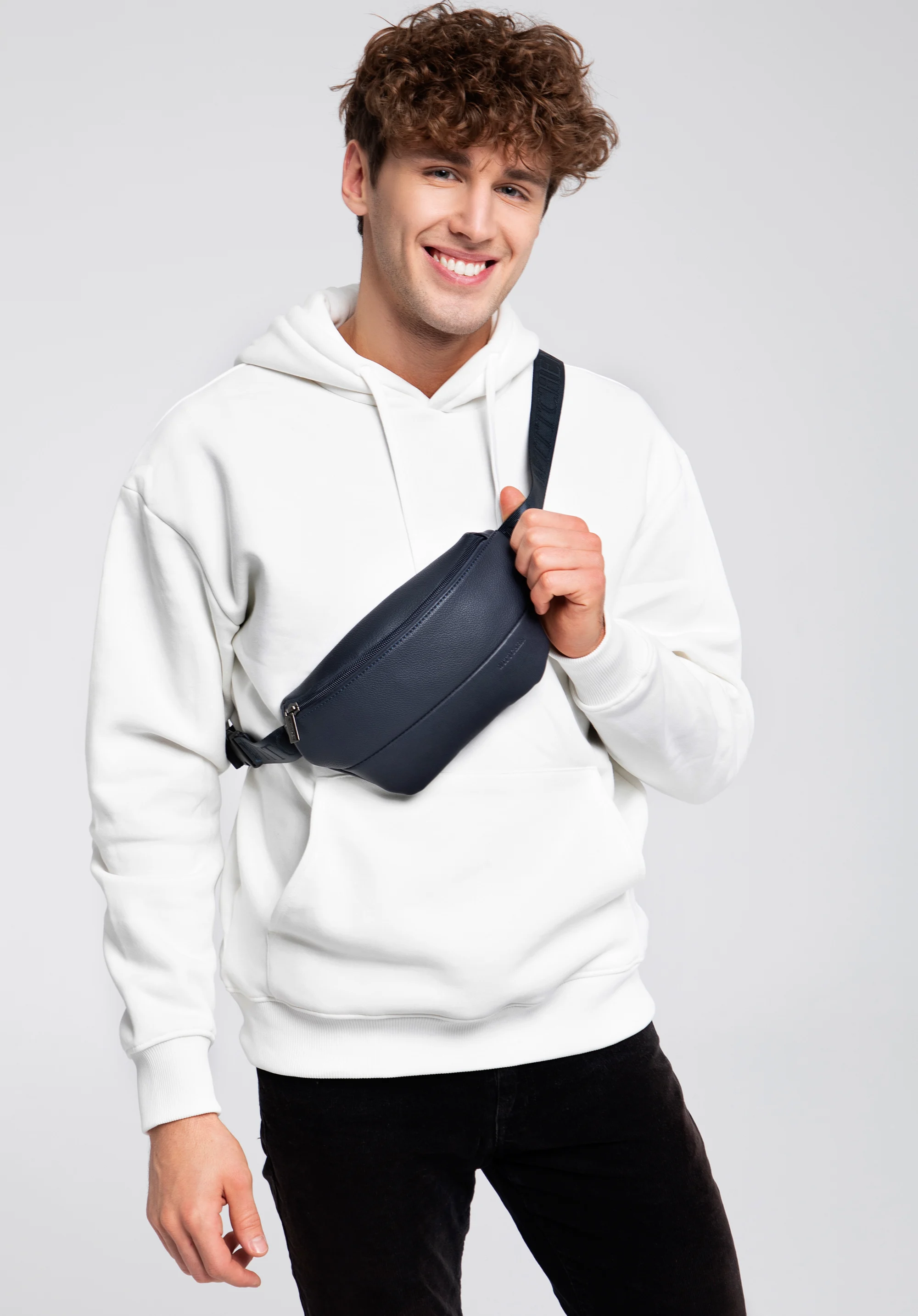 Męska torebka nerka minimalistyczna