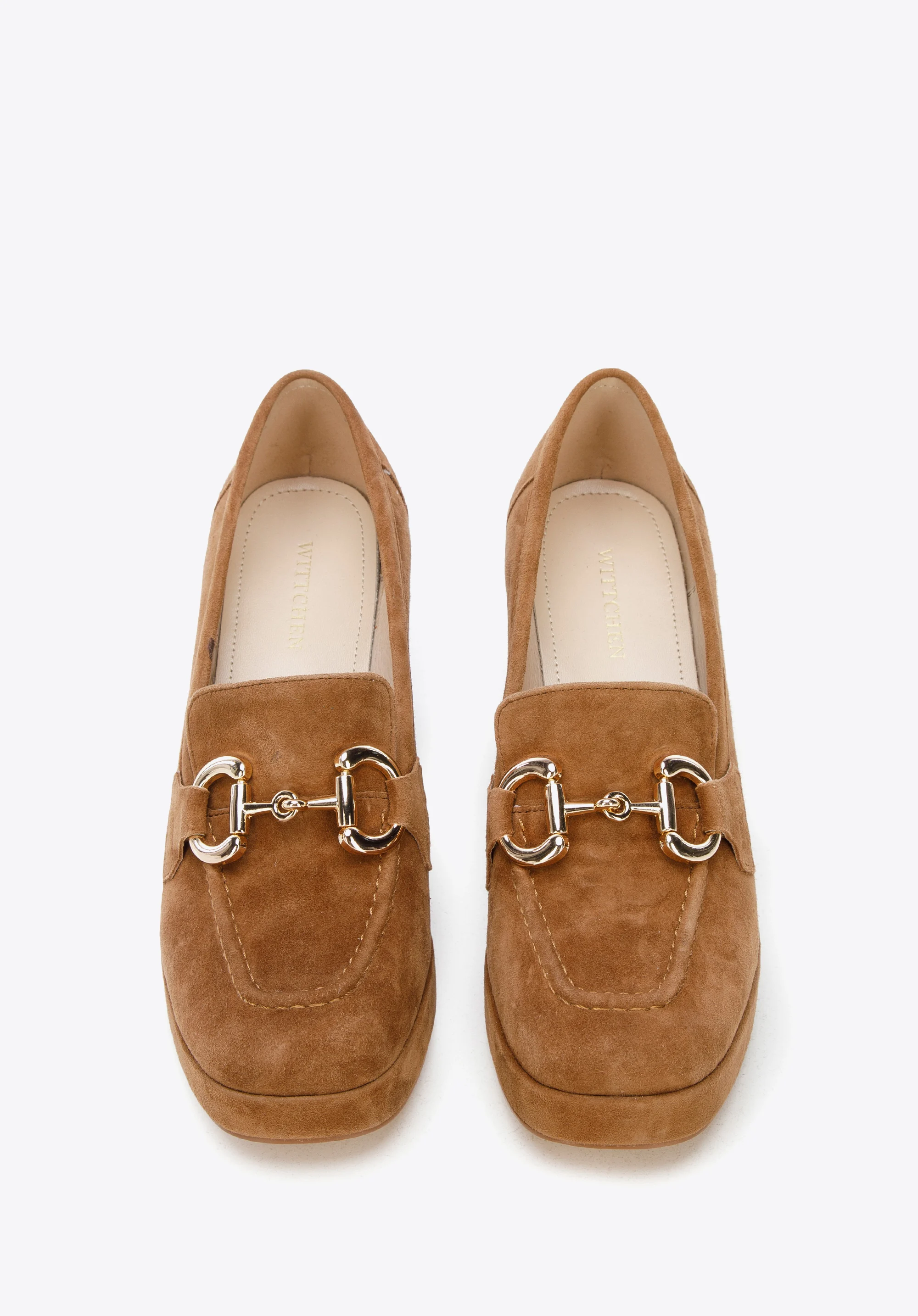 Czółenka zamszowe z klamerką na platformie