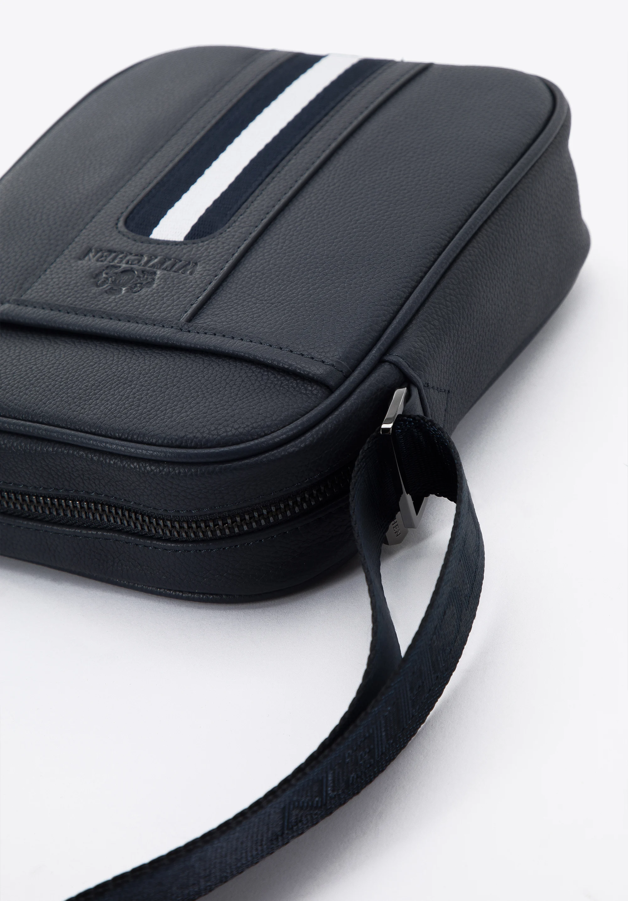 Męska listonoszka skórzana z tasiemką mała