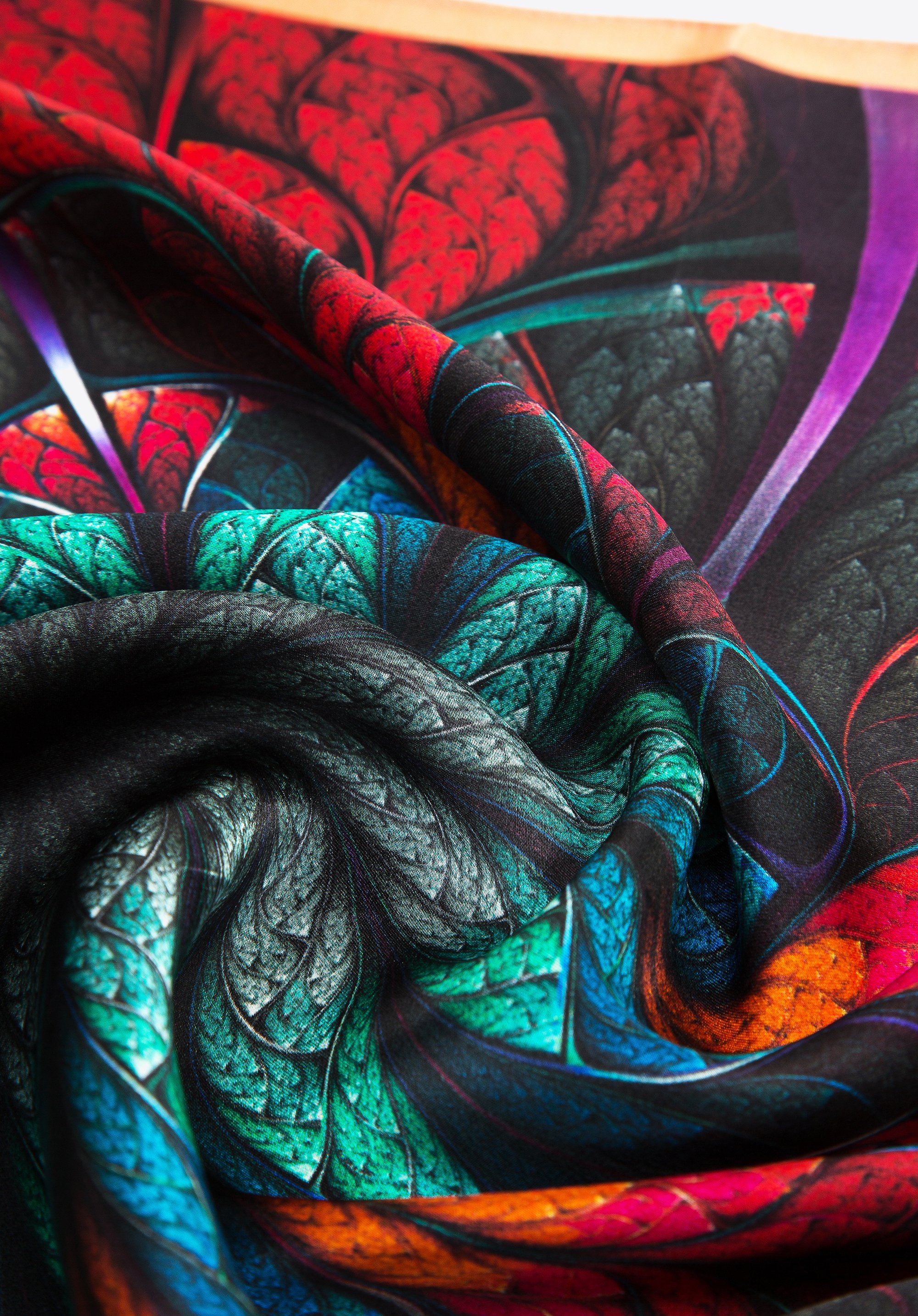 Damska apaszka jedwabna we wzory